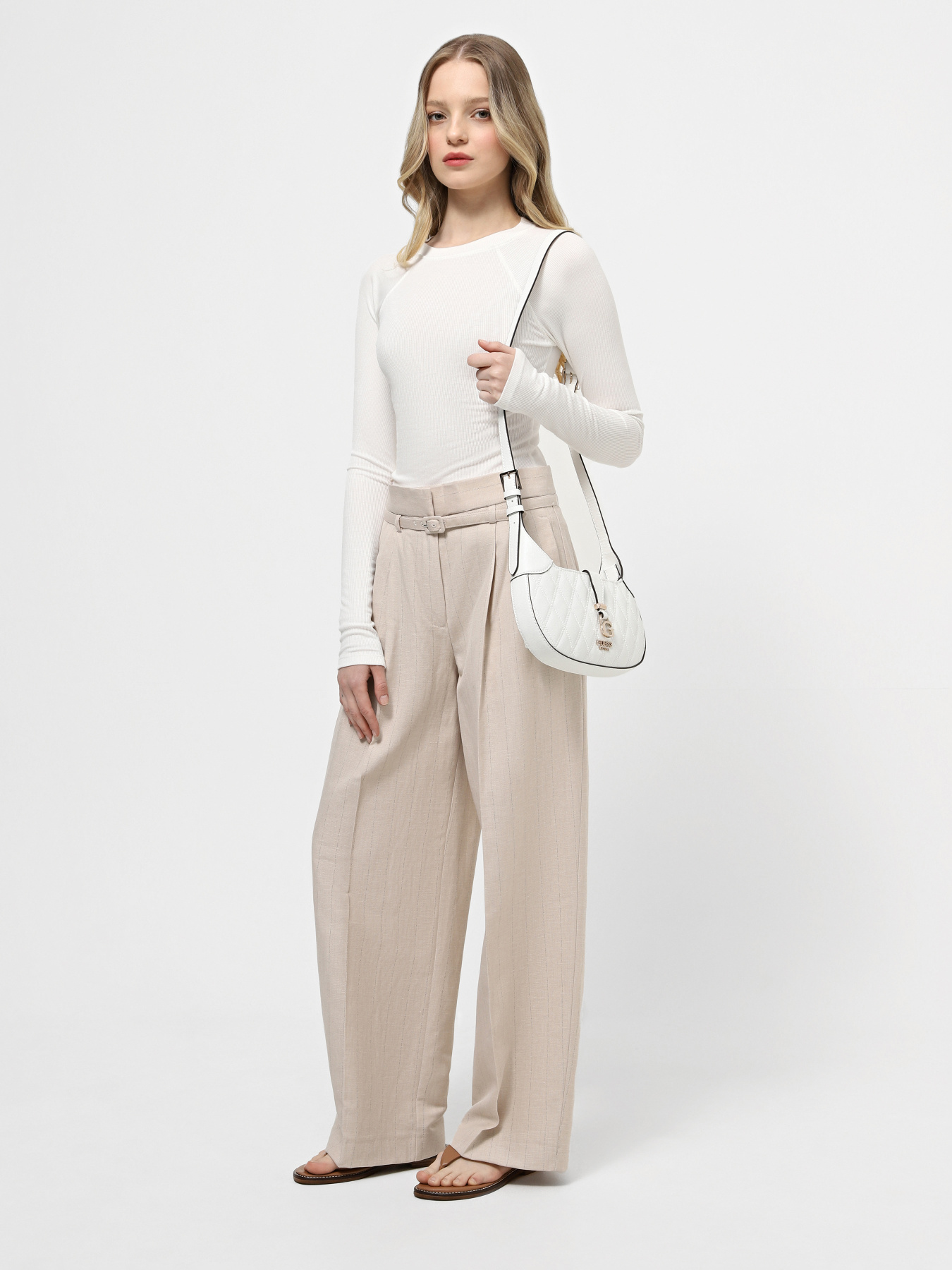 Хобо GUESS Adi модель HWGG93.06120;WHI Фото