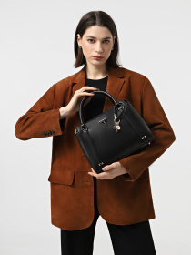 Сумка GUESS Daryna модель HWVG94.93060;BLA Сумка GUESS Daryna модель HWVG94.93060;BLA Фото