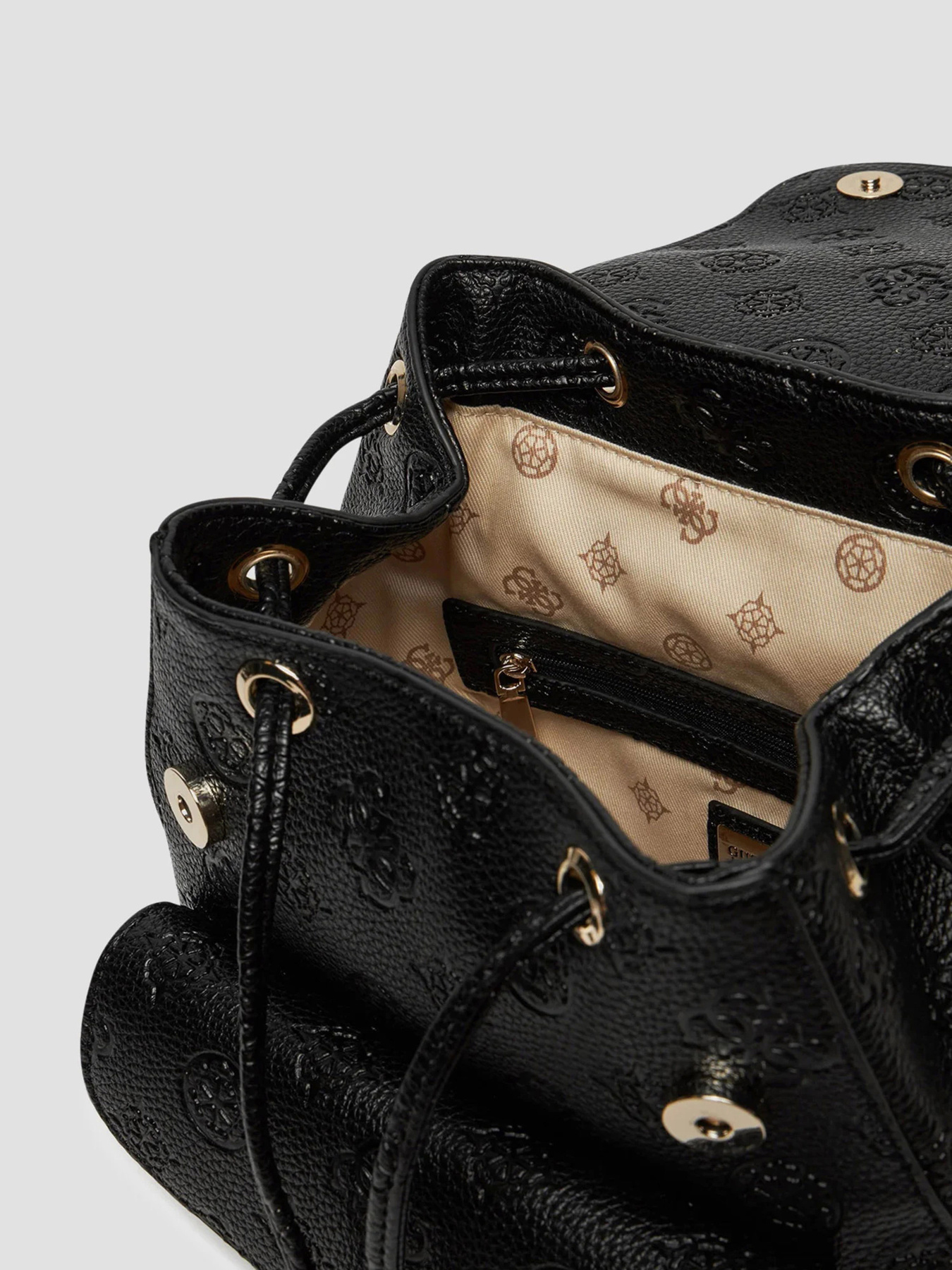 Повседневный рюкзак GUESS Cresidia City модель HWPG93.49310;BLA Фото