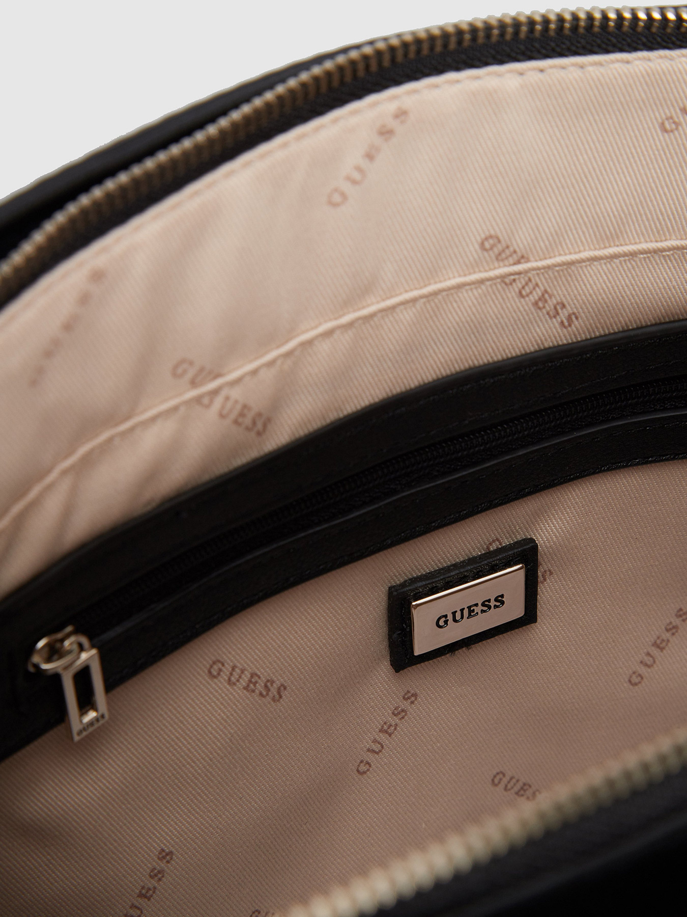 Сумка GUESS модель HWVE78-79230-BLA Фото