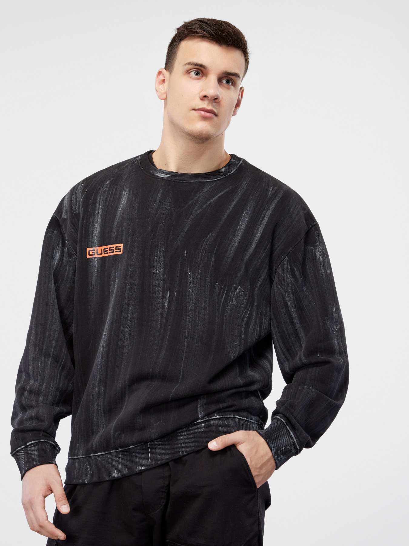 Свитшот GUESS модель M0YQ60-K9W00-JBLK Фото