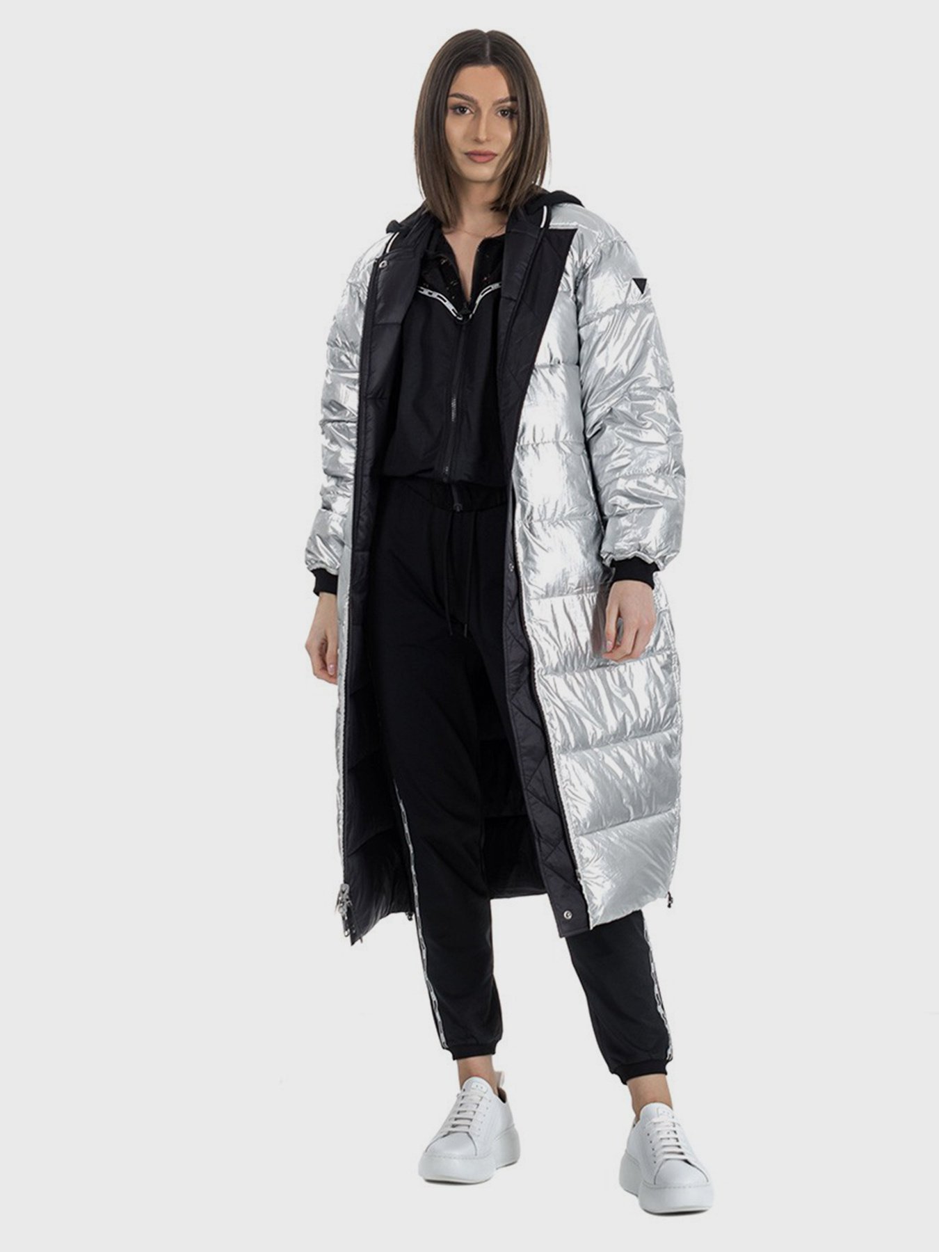 Пальто з утеплювачем GUESS модель W0BL0B-WDAY0-JBLK Фото