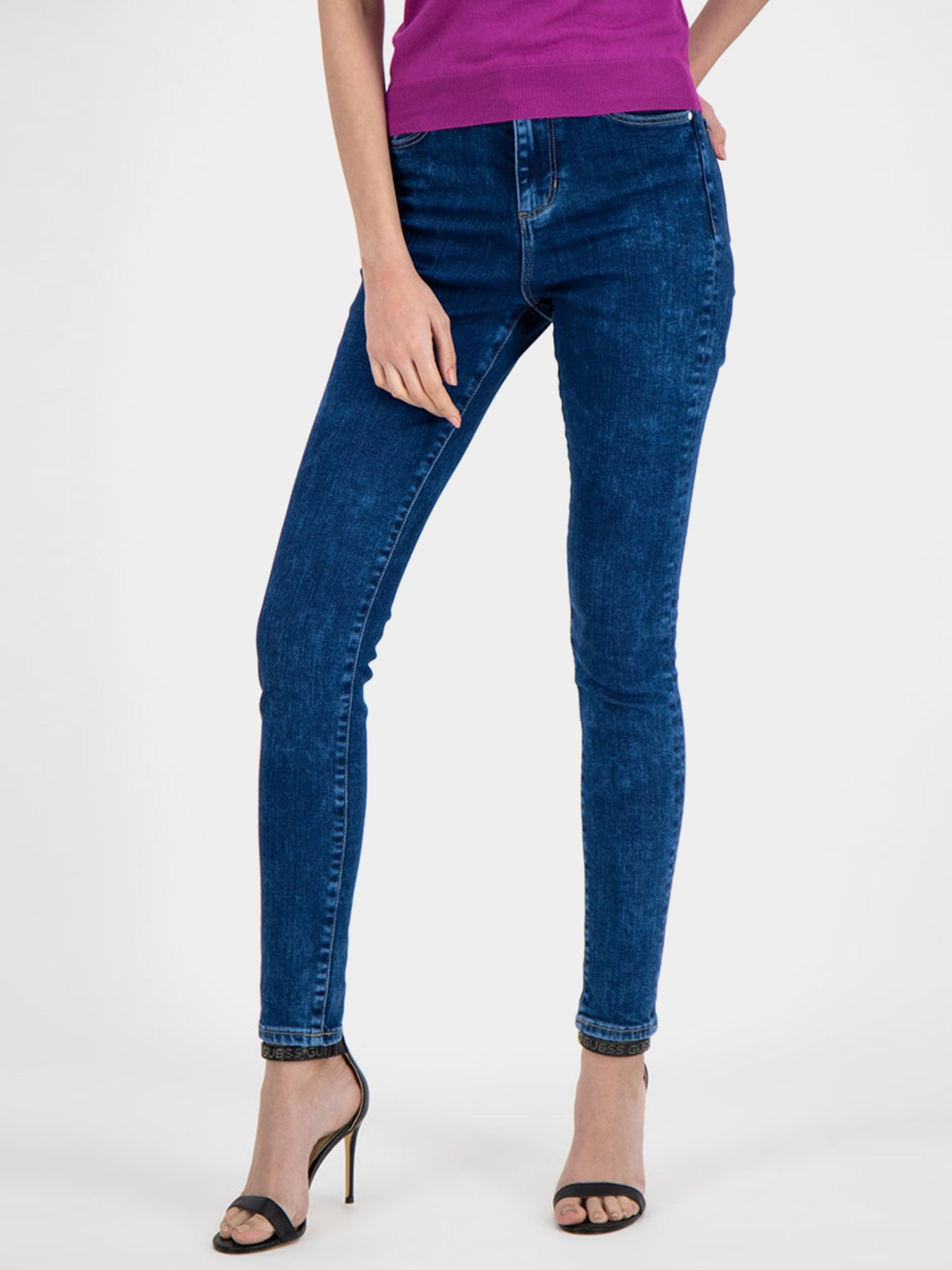 Скинни джинсы GUESS Skinny модель W1RA95-D4663-SOCH Скинни джинсы GUESS Skinny модель W1RA95-D4663-SOCH Фото