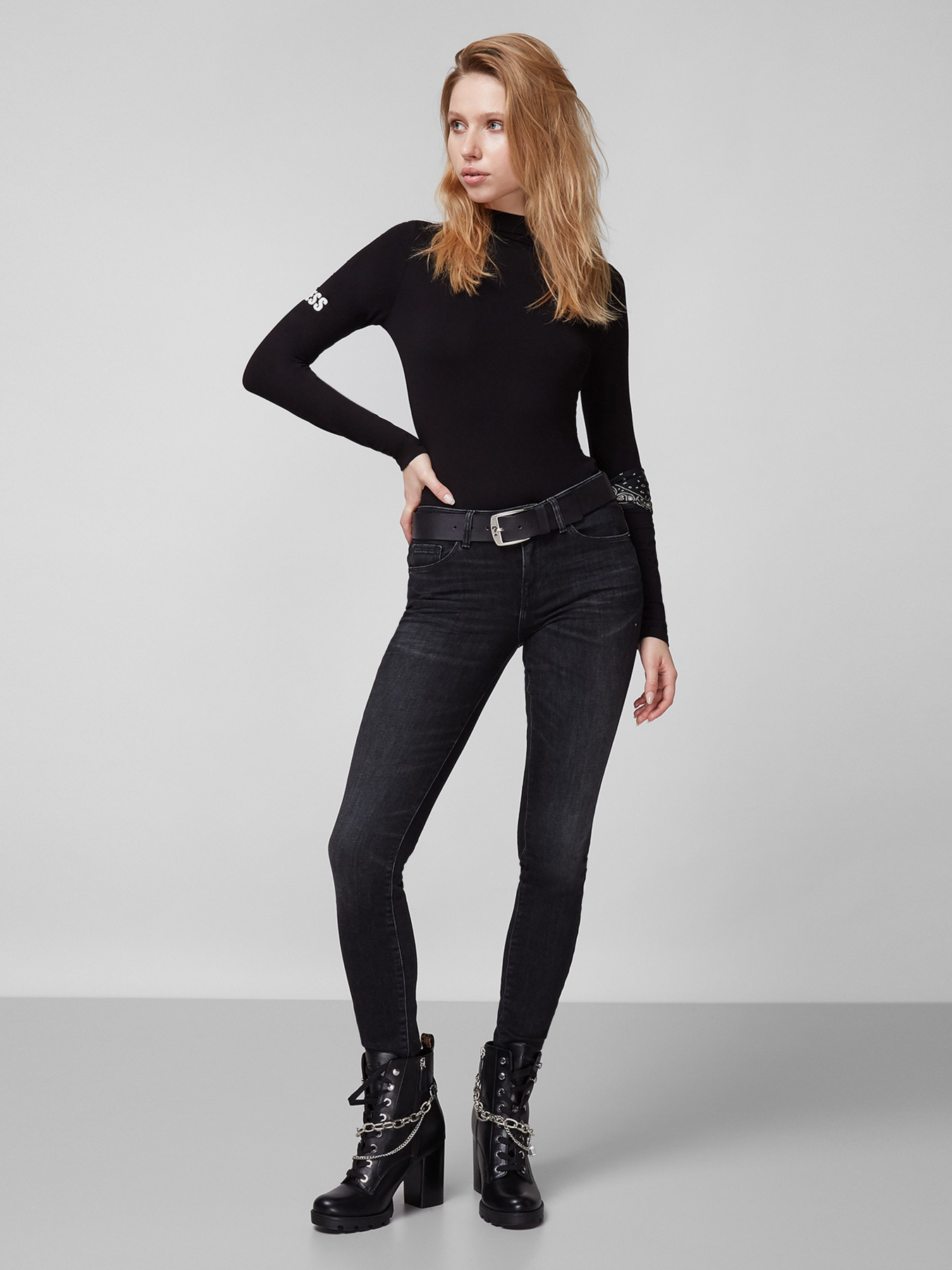 Боди GUESS модель W1RP36-K68D2-JBLK Фото