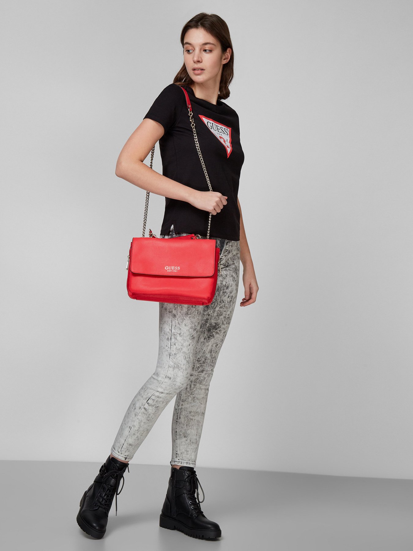 Футболки и поло GUESS модель W1RI00-I3Z11-JBLK Фото