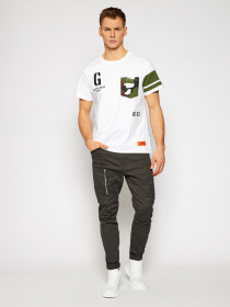 Футболка GUESS модель M1RI90-KAG00-TWHT Футболка GUESS модель M1RI90-KAG00-TWHT Фото