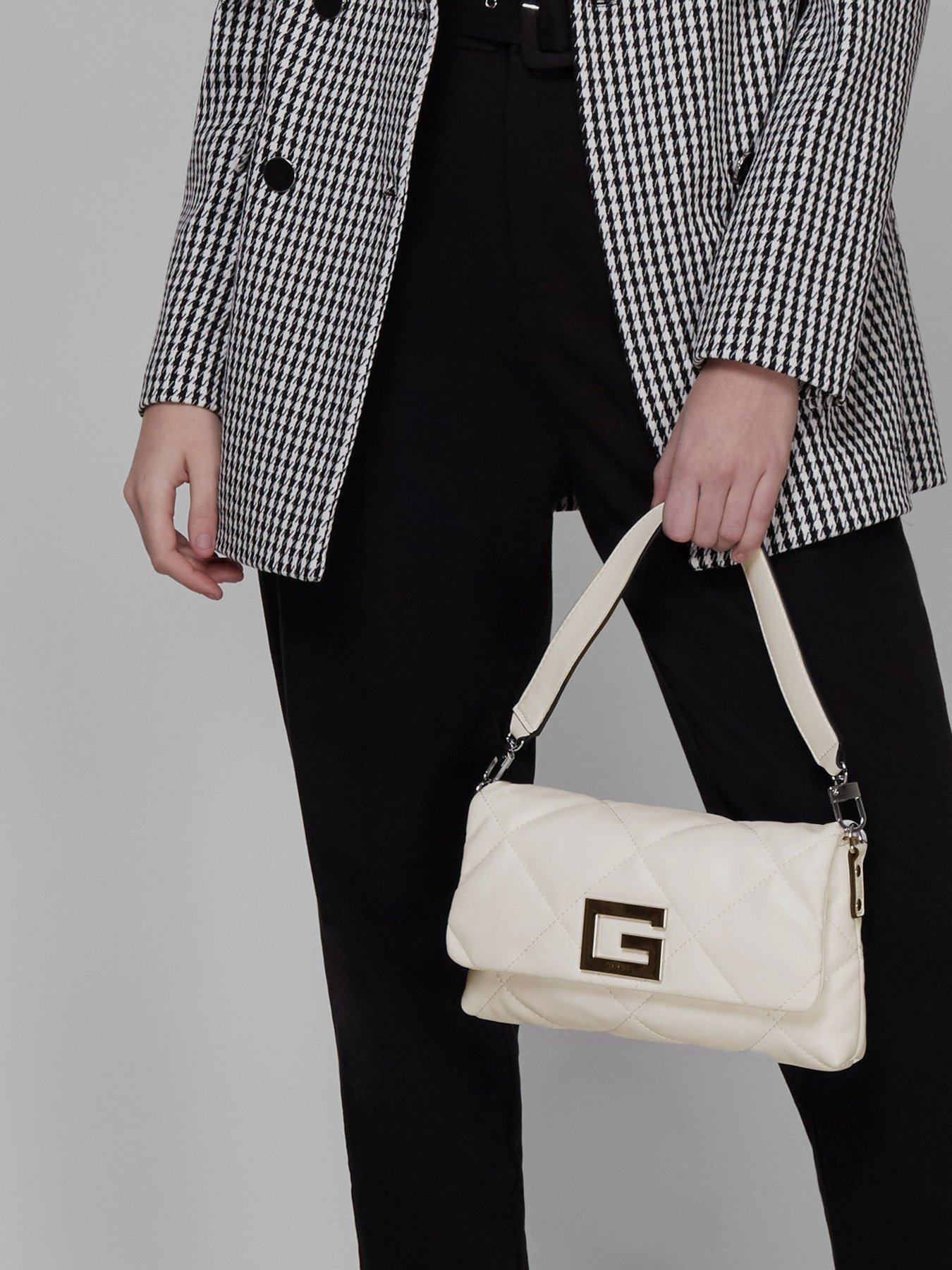 Крос-боді GUESS модель HWQW75-80190-WHI Фото