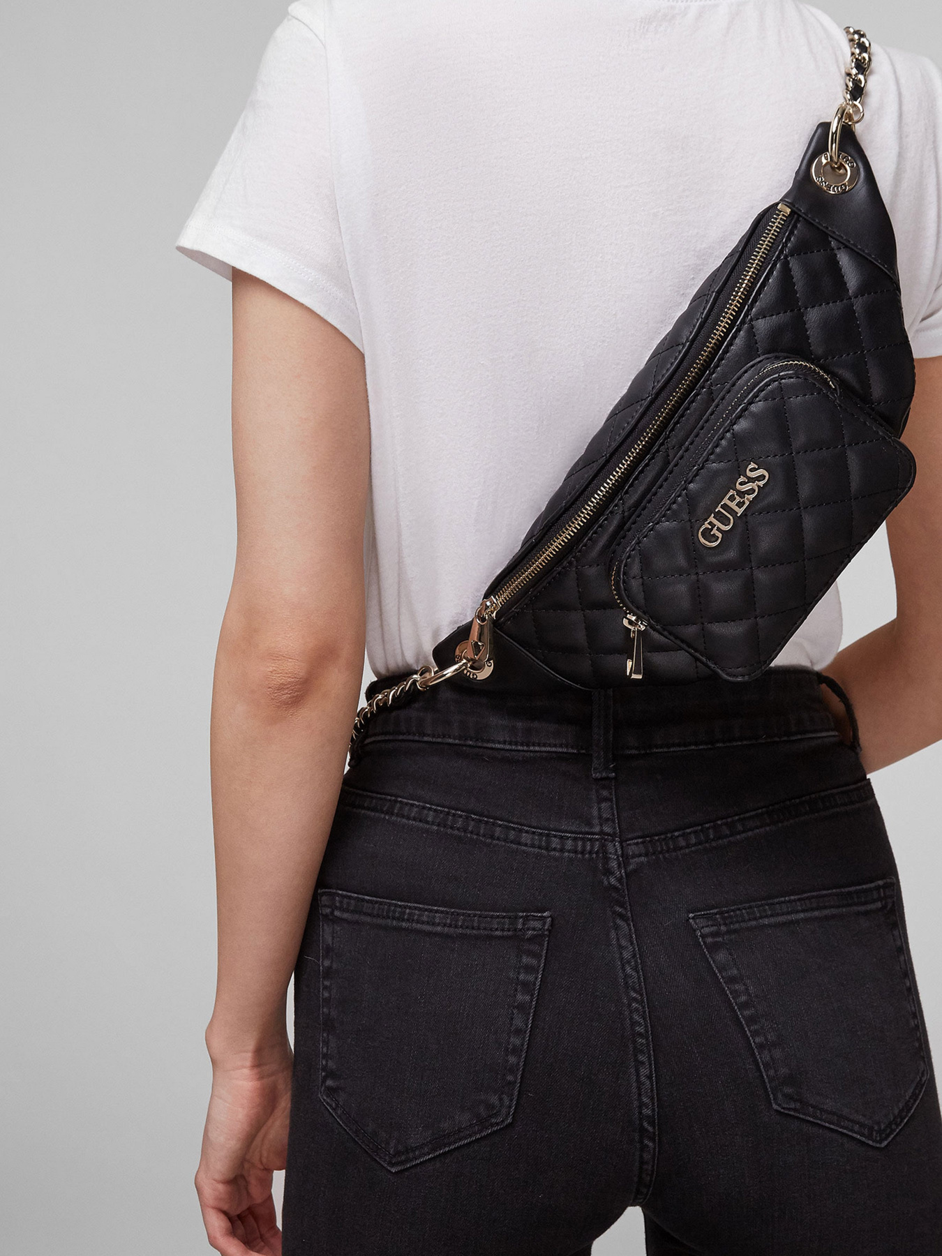 Поясная сумка GUESS модель HWVG79-70800-BLA Фото