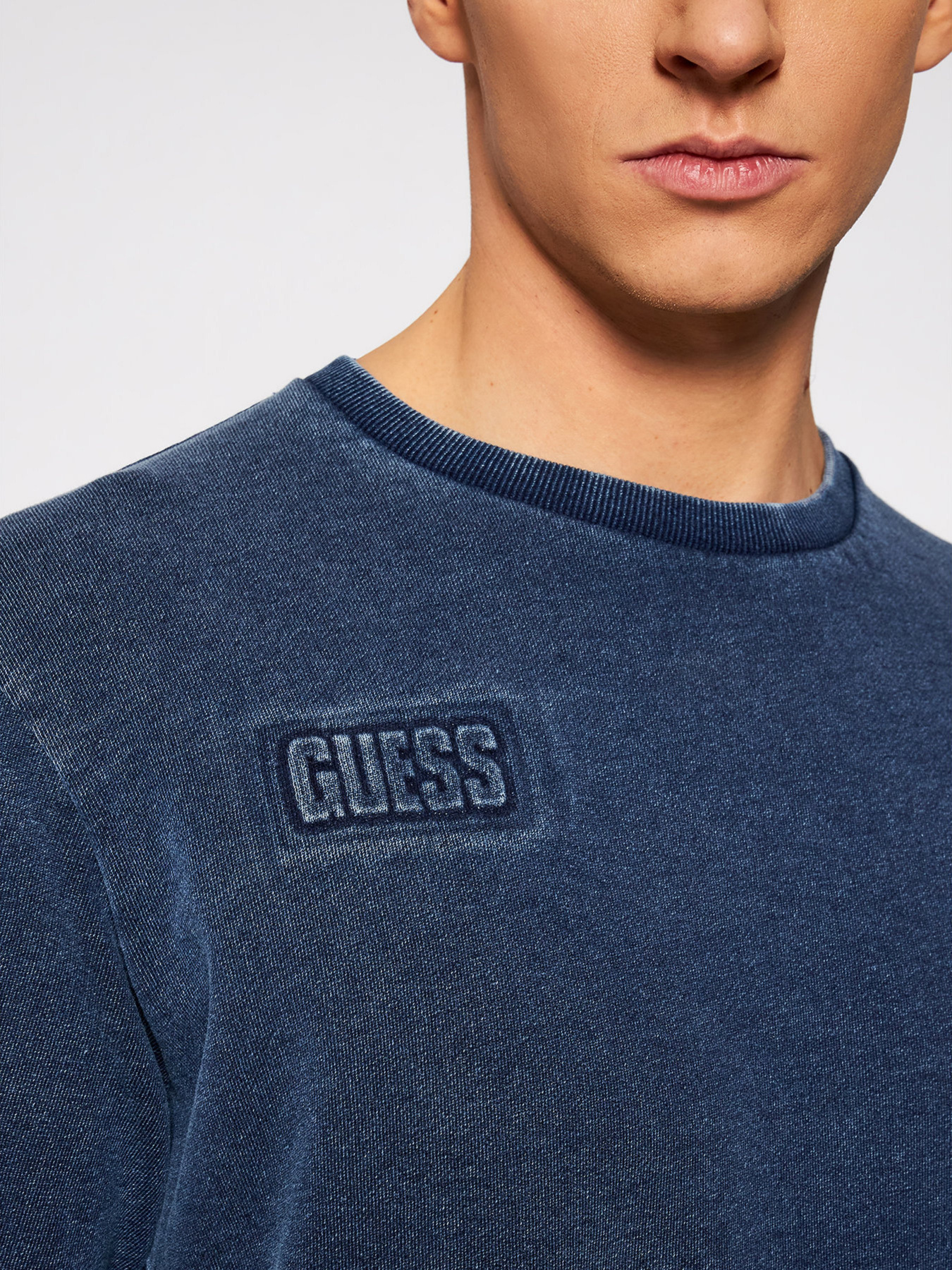 Свитшот GUESS Bluza модель M1GQ48-K9V10-F7V2 Фото