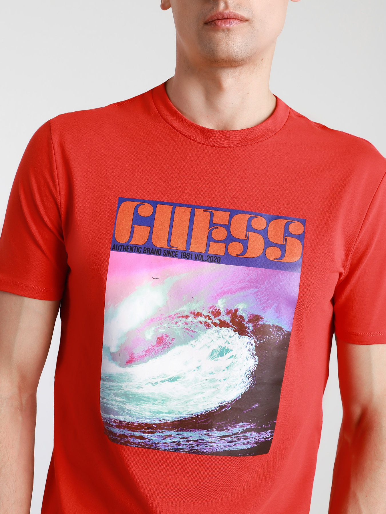 Футболки и поло GUESS модель M1GI94-J1311-G5O8 Фото