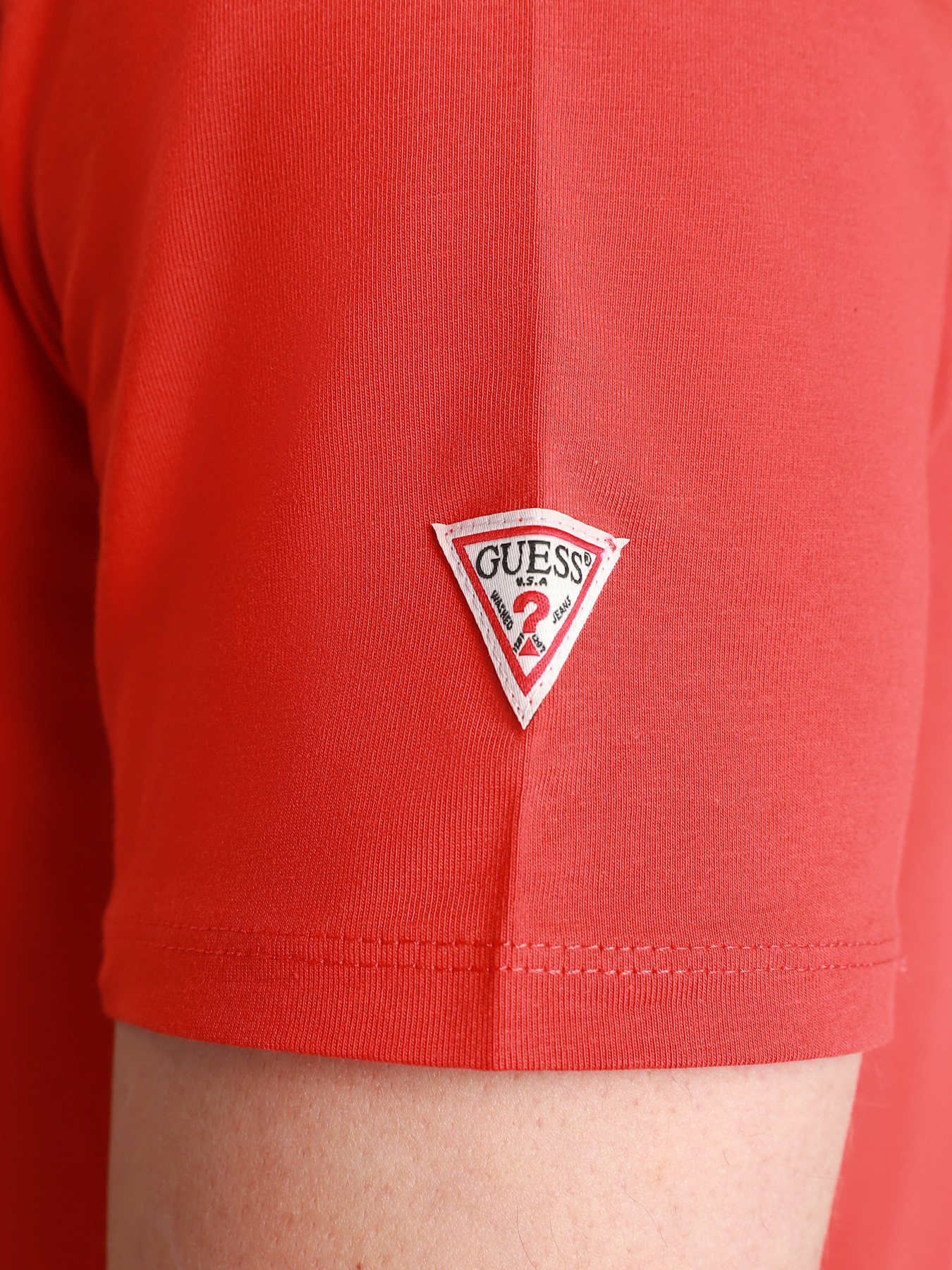 Футболки и поло GUESS модель M1GI94-J1311-G5O8 Фото