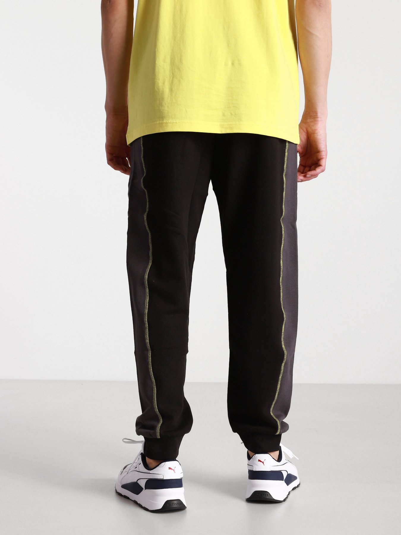 Штаны спортивные GUESS модель M1GB53-KAIJ1-JBLK Фото