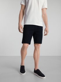 Повседневные шорты GUESS модель M1GD05-WDP31-G77G Фото