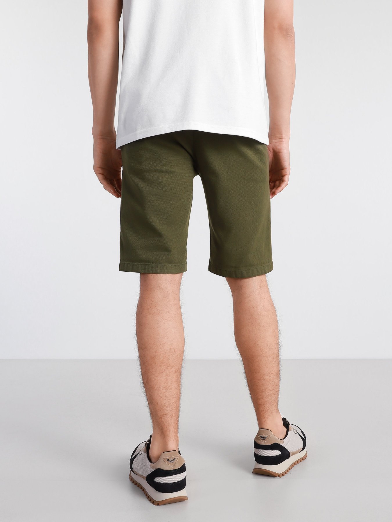 Повседневные шорты GUESS модель M1GD18-WDP31-G8DA Фото