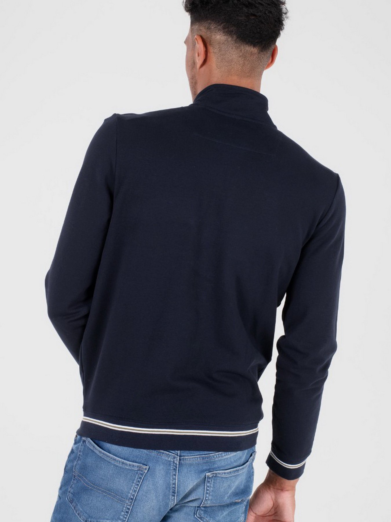 Свитшот GUESS модель M1YQ80.K7ON1;G7V2 Фото