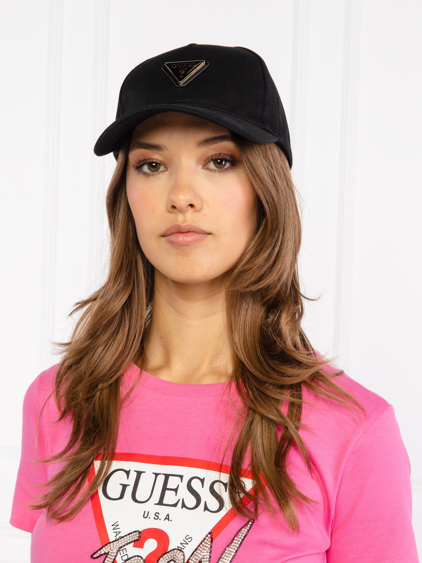 Кепка GUESS модель AW8634.COT01;BLA Кепка GUESS модель AW8634.COT01;BLA Фото
