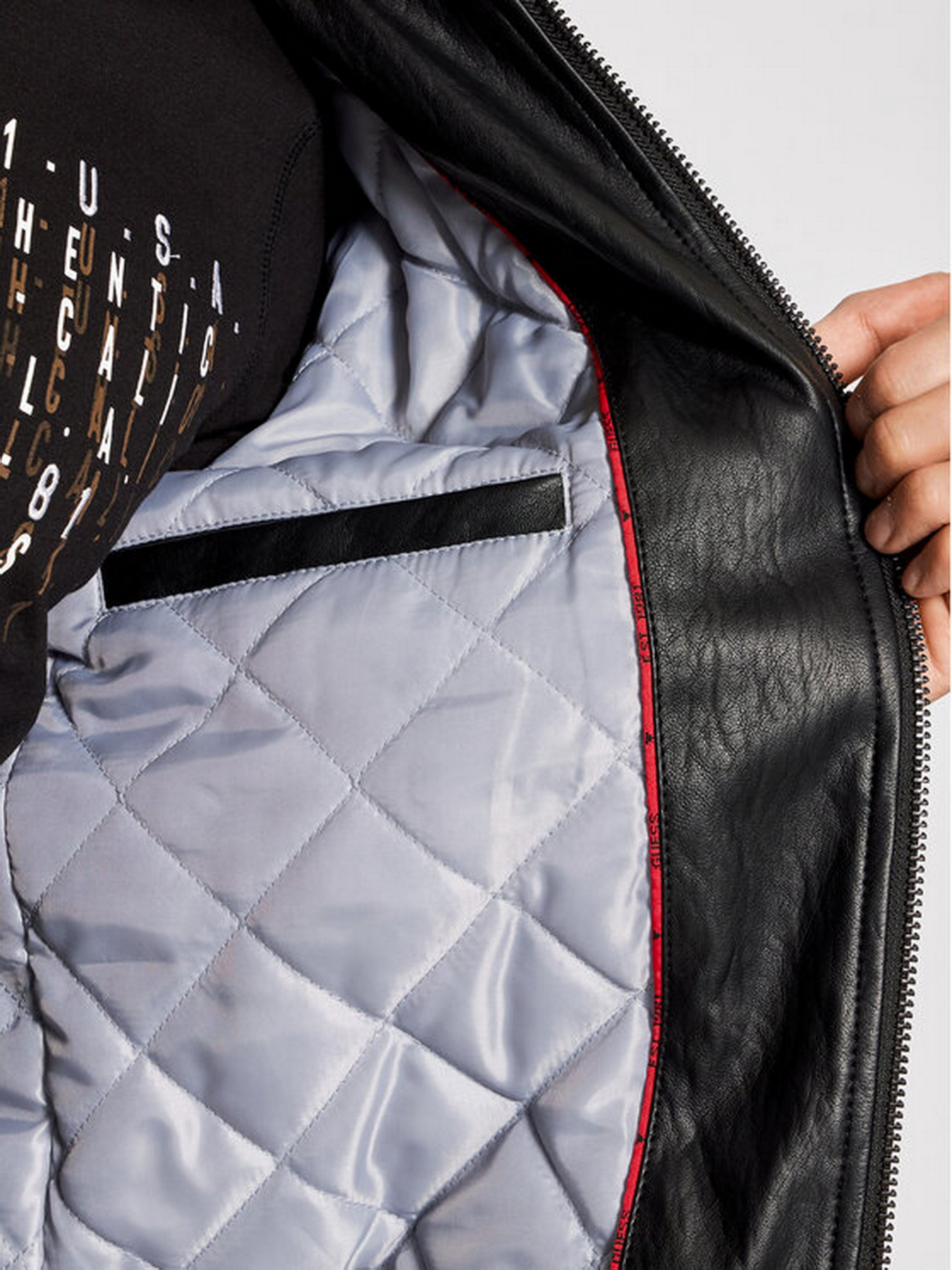 Куртка кожаная GUESS модель M1YL56.WDZN0;JBLK Фото