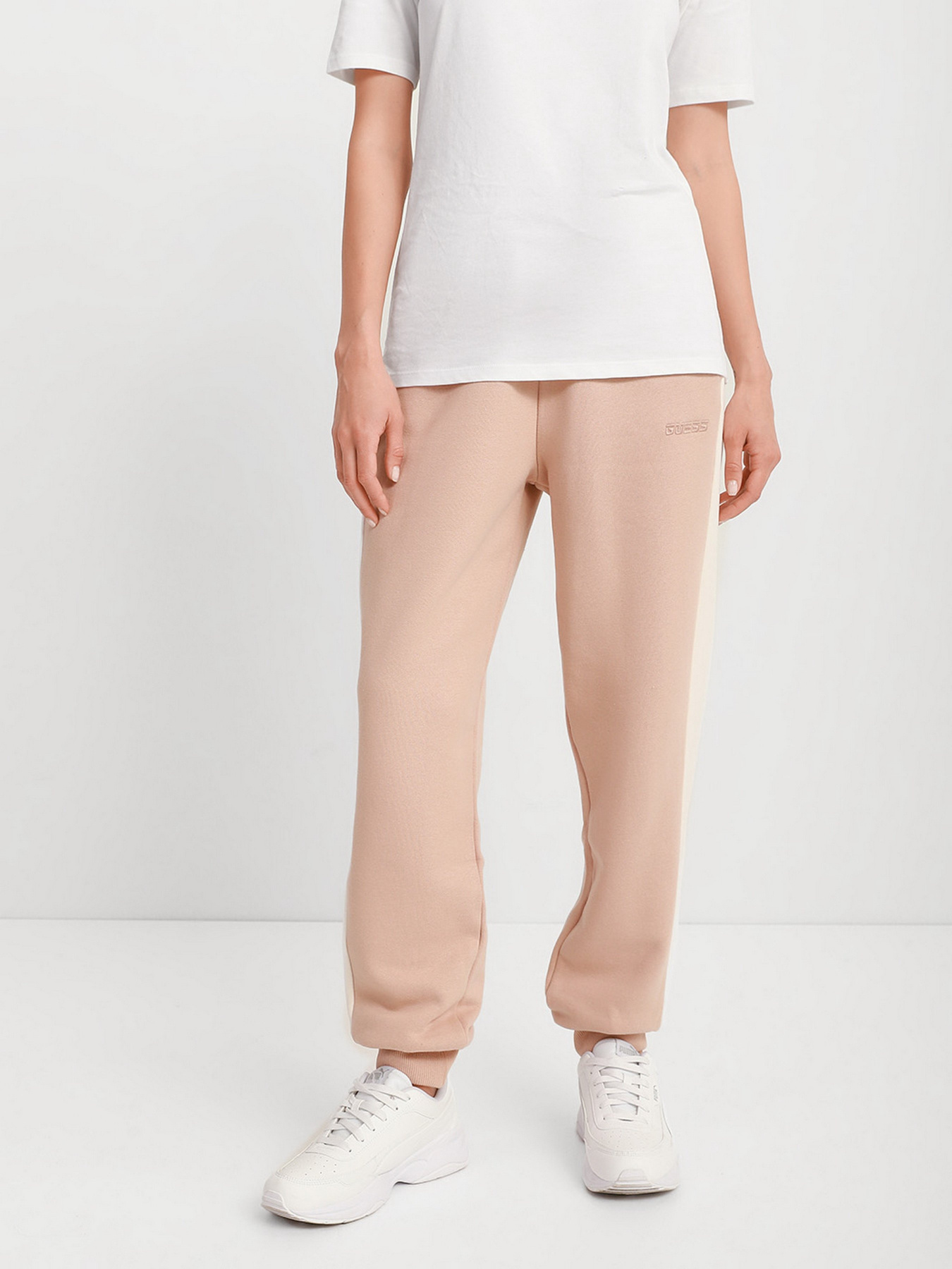 Штани спортивні GUESS модель O1BA27.K9V31;G1DE Фото