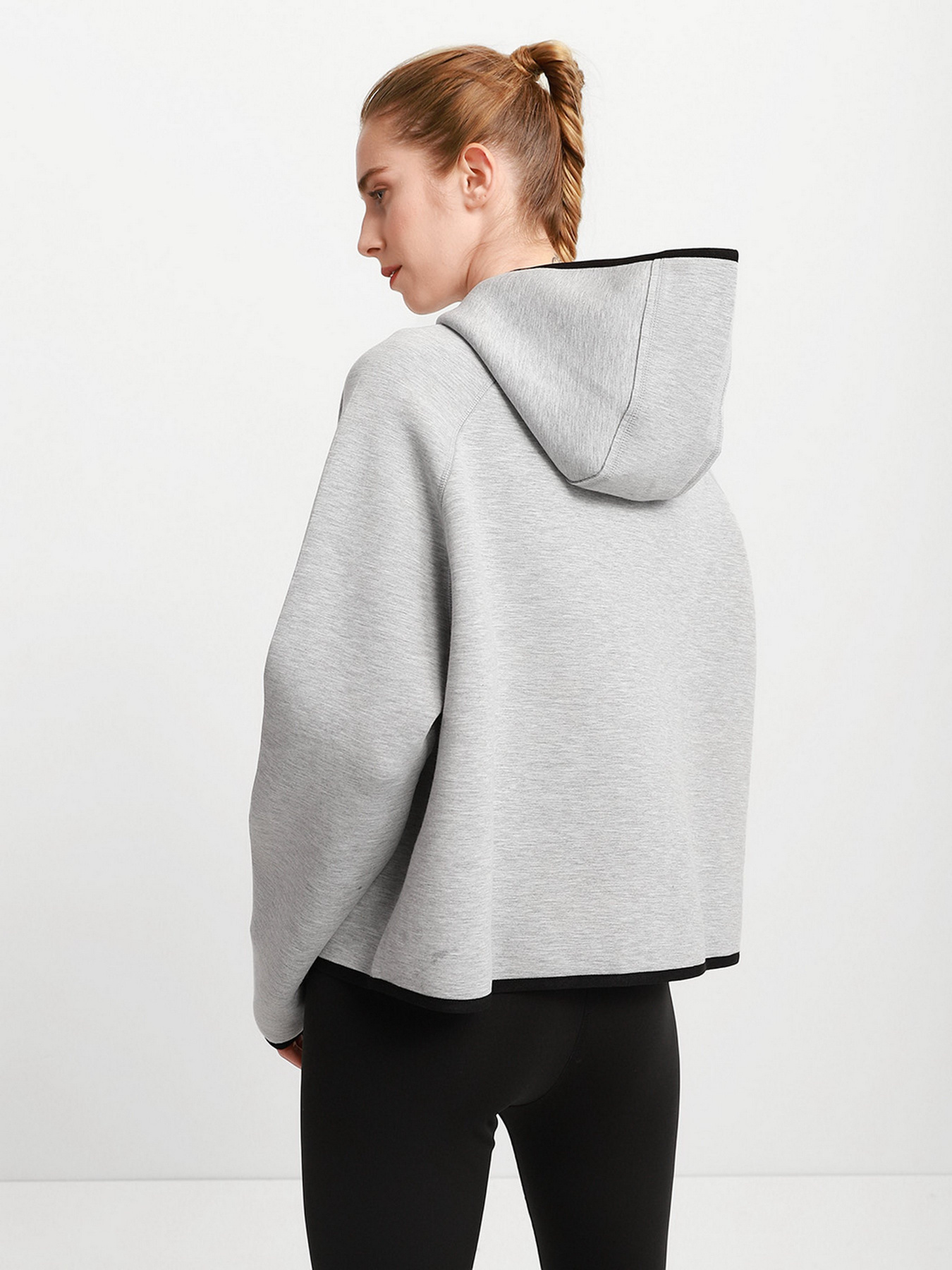 Свитшот GUESS модель O1BA81.FL03T;H9D6 Фото