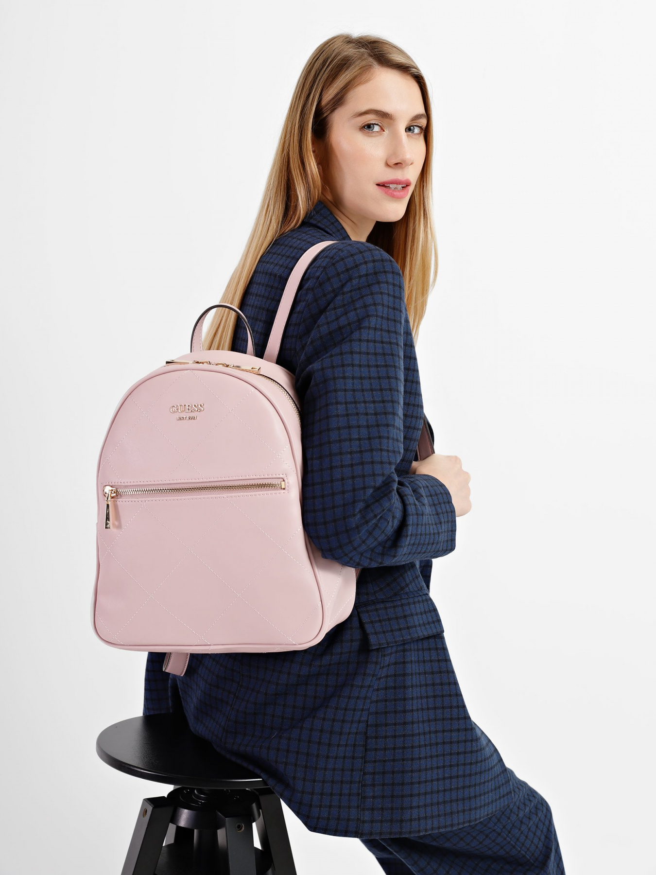 Рюкзаки GUESS модель HWQO69.95320;DPD Фото