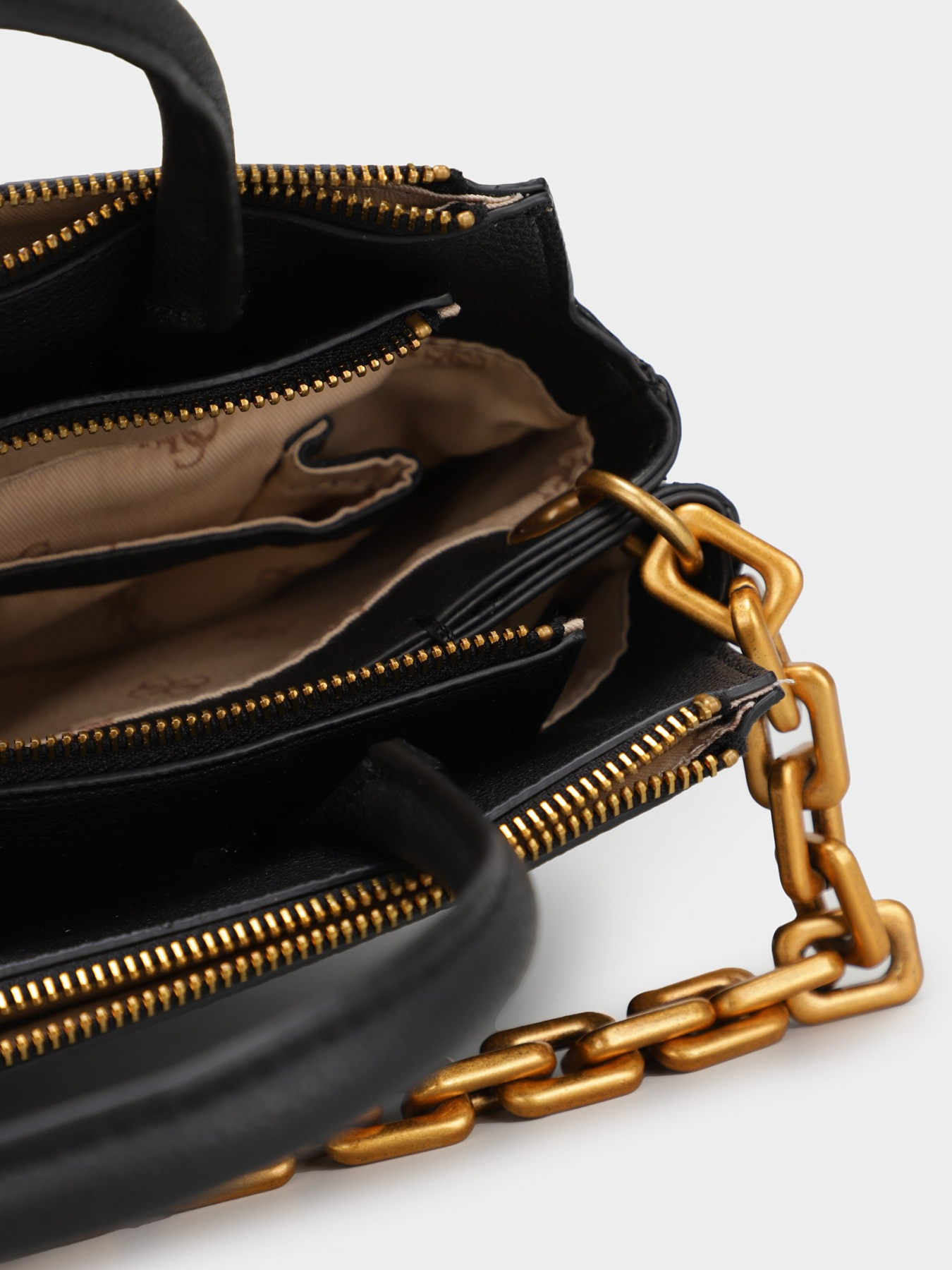 Сумка GUESS Turin Tri Cmprtmnt Satchel модель HWVB84.00060;BLA Фото