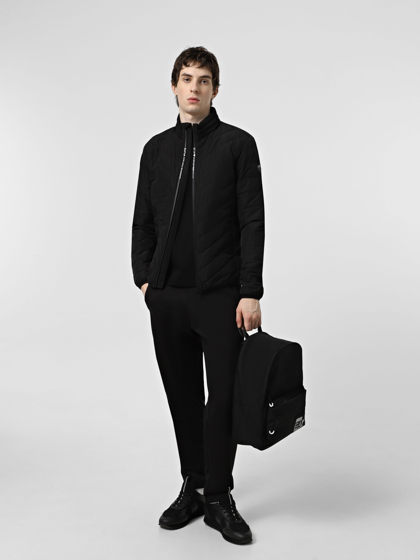 Демисезонная куртка EA7 Premium Shield модель 8NPB13-PNE1Z-1200 Фото