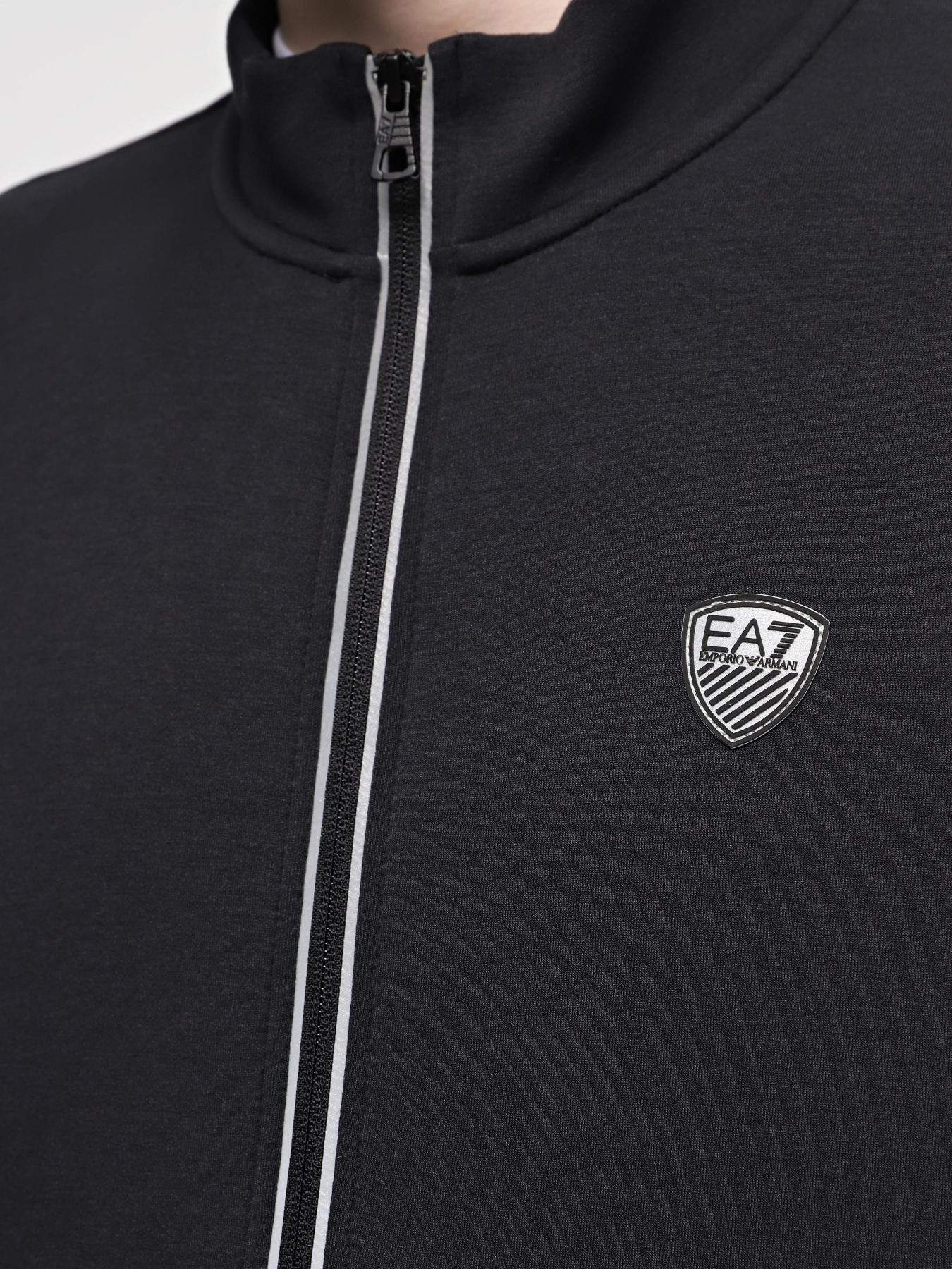 Спортивний костюм EA7 Premium Shield модель 8NPV56-PJ4EZ-1578 Спортивний костюм EA7 Premium Shield модель 8NPV56-PJ4EZ-1578 Фото