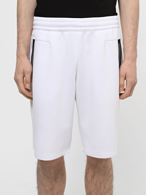 Повседневные шорты EA7 Premium Shield модель 8NPS08-PJ4EZ-1100 Фото