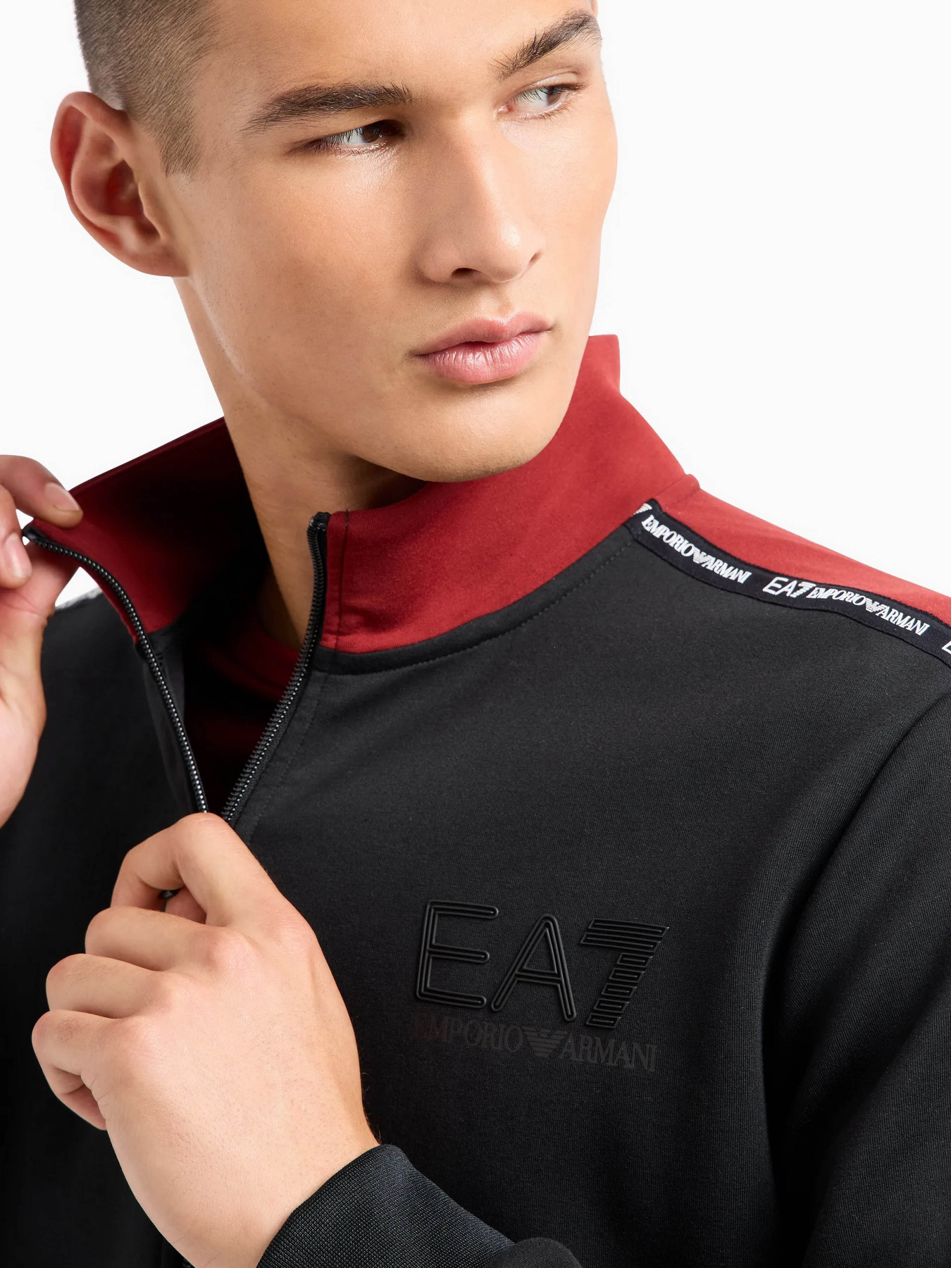 Кофта EA7 Logo Series модель 6DPM04-PJZZZ-1200 Кофта EA7 Logo Series модель 6DPM04-PJZZZ-1200 Фото