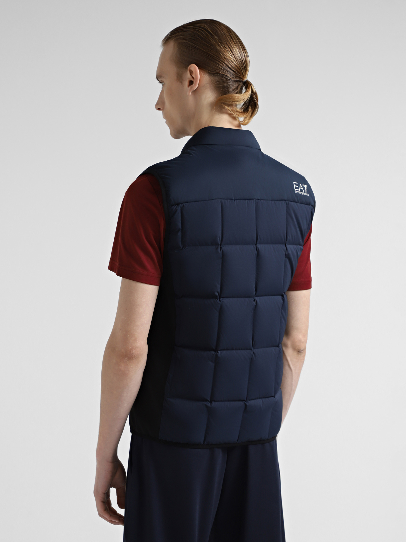 Утепленный жилет EA7 Golf Pro модель 6DPQ08-PNGKZ-1562 Фото