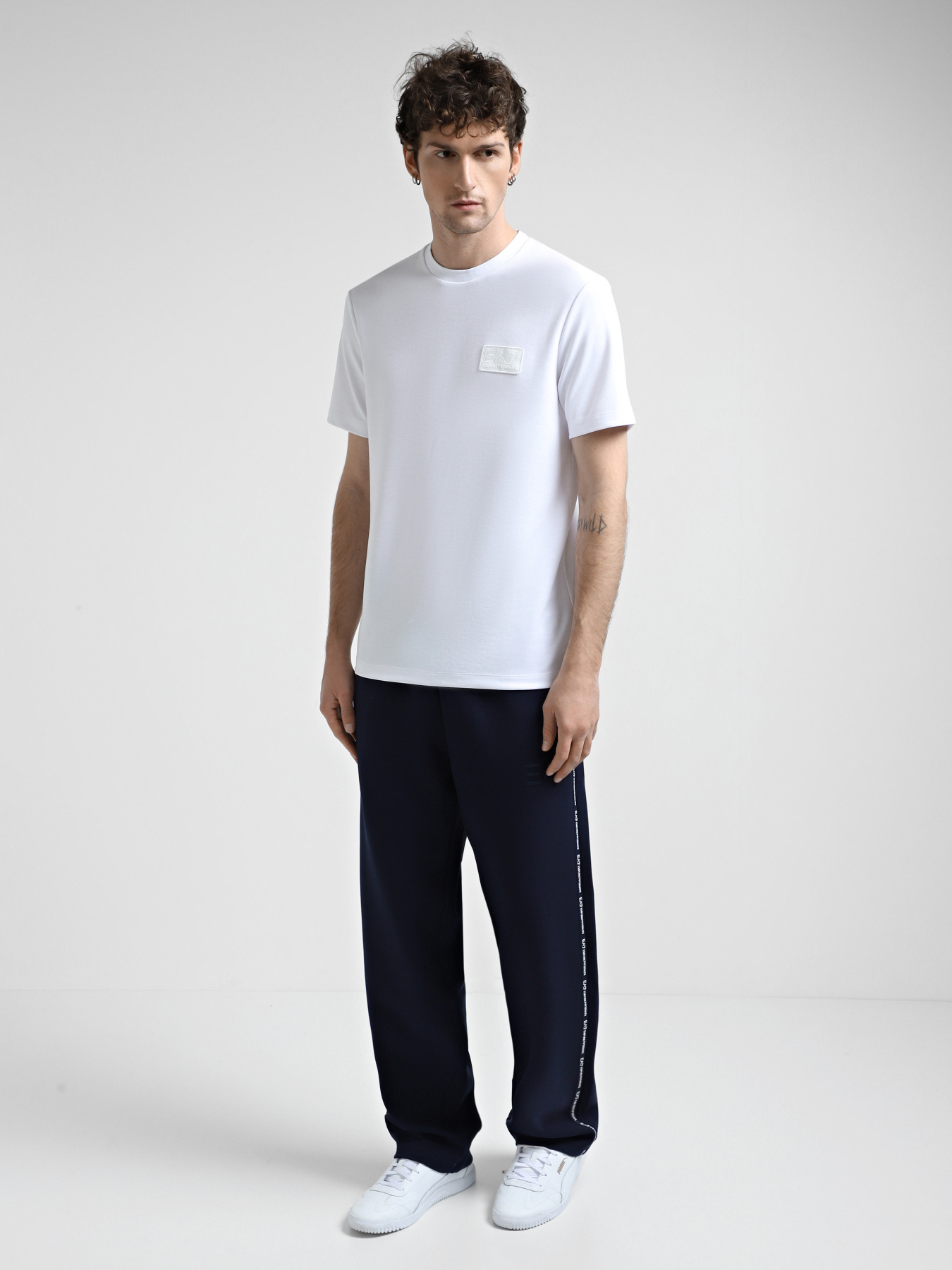 Футболка EA7 Lux Identity модель 6DPT72-PJ6QZ-1100 Фото