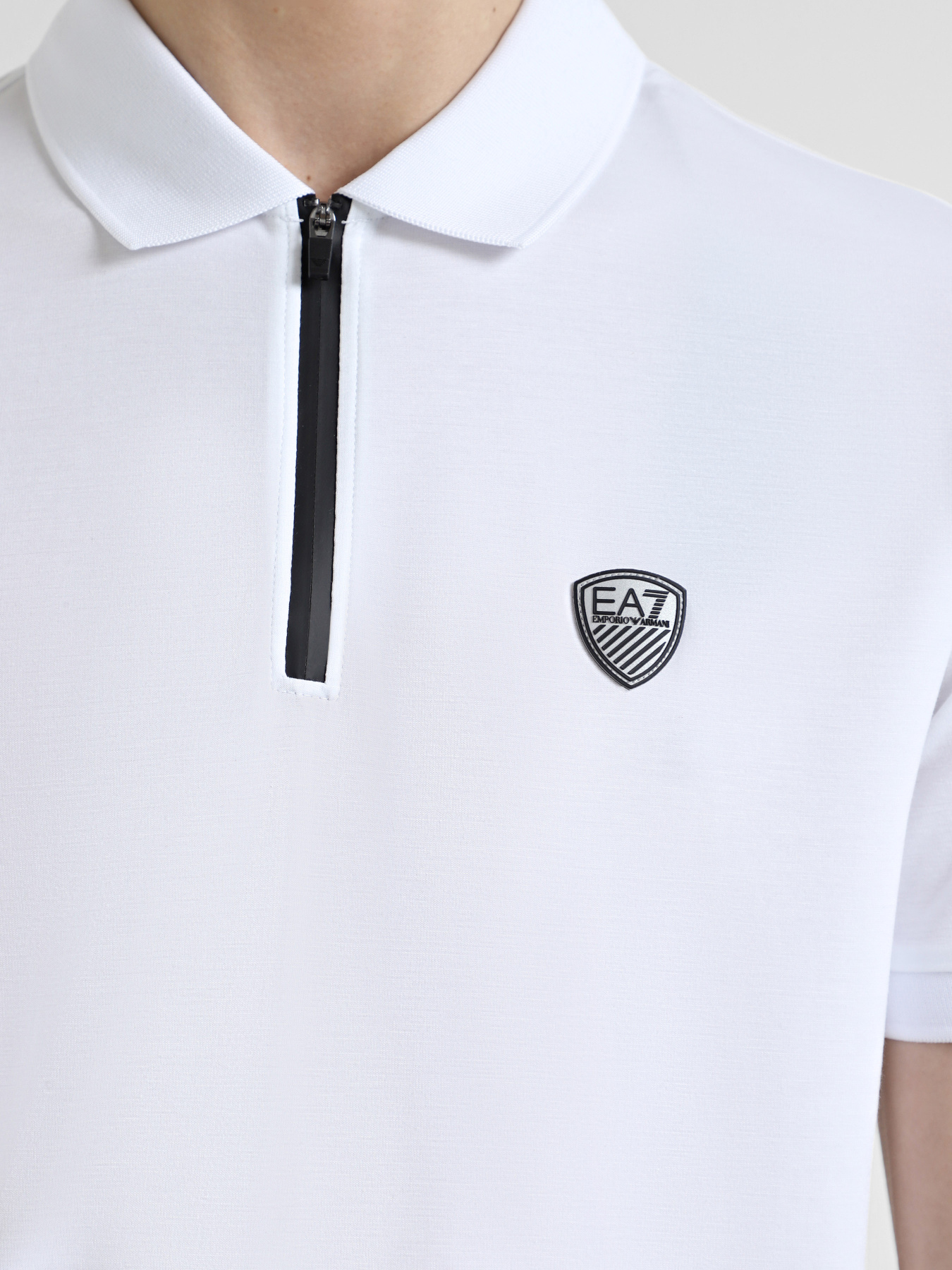 Поло EA7 Premium Shield модель 8NPF13-PJRGZ-1100 Поло EA7 Premium Shield модель 8NPF13-PJRGZ-1100 Фото