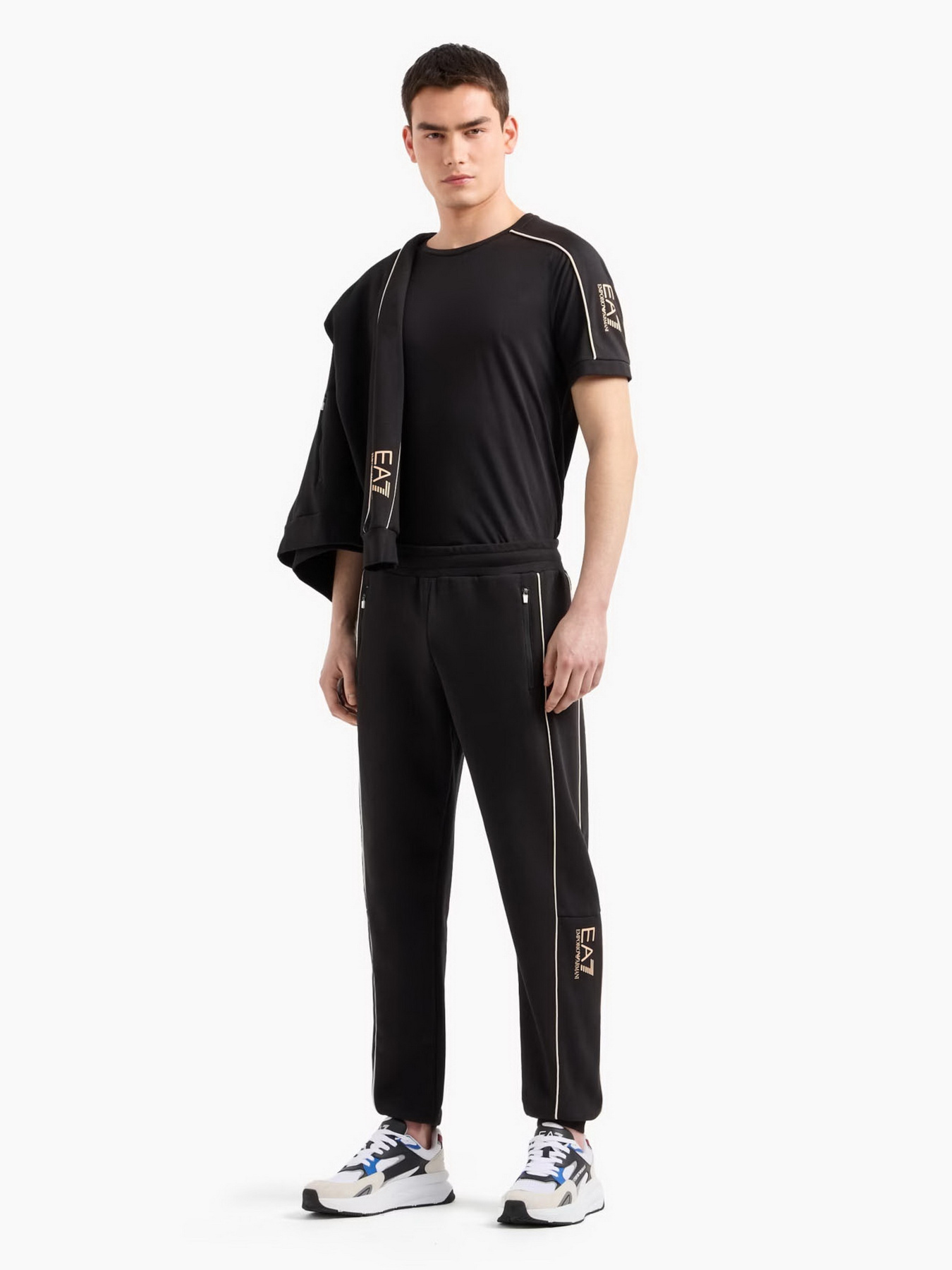 Худи EA7 Logo Series модель 6DPM21-PJZJZ-1200 Фото