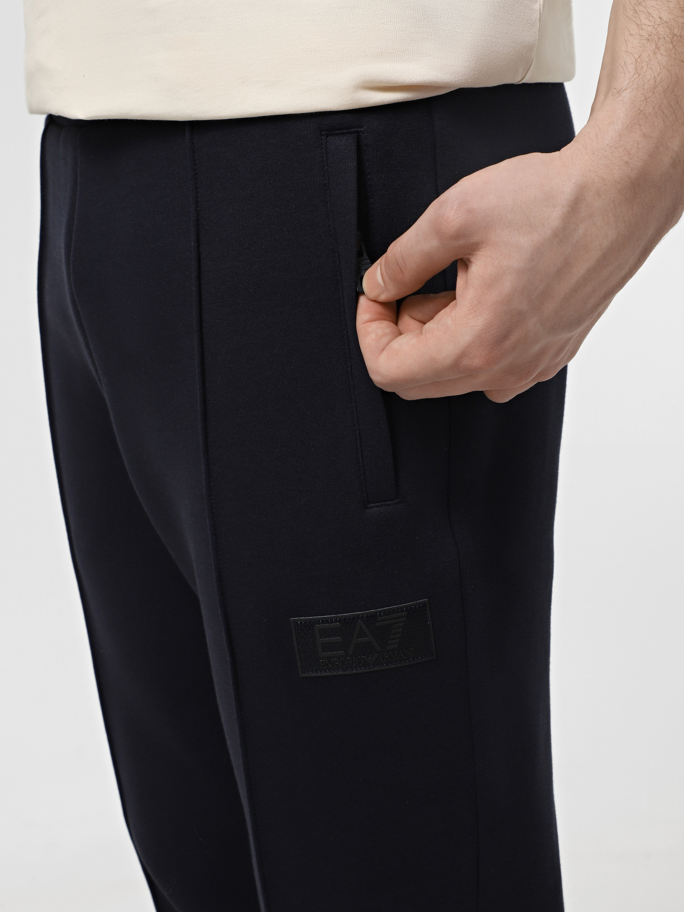 Штаны спортивные EA7 Tennis Club модель 6DPP68-PJODZ-1562 Фото