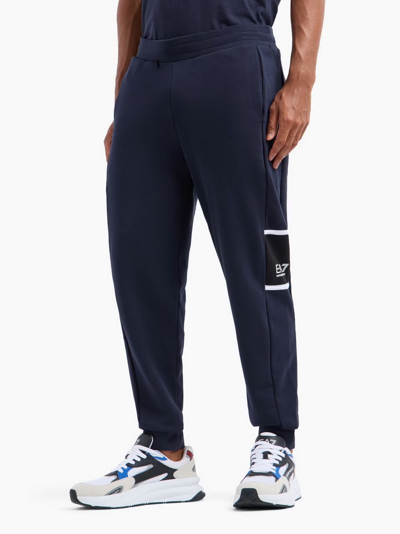 Штаны спортивные EA7 Athletic Colour Block модель 6DPP92-PJTKZ-1562 Фото