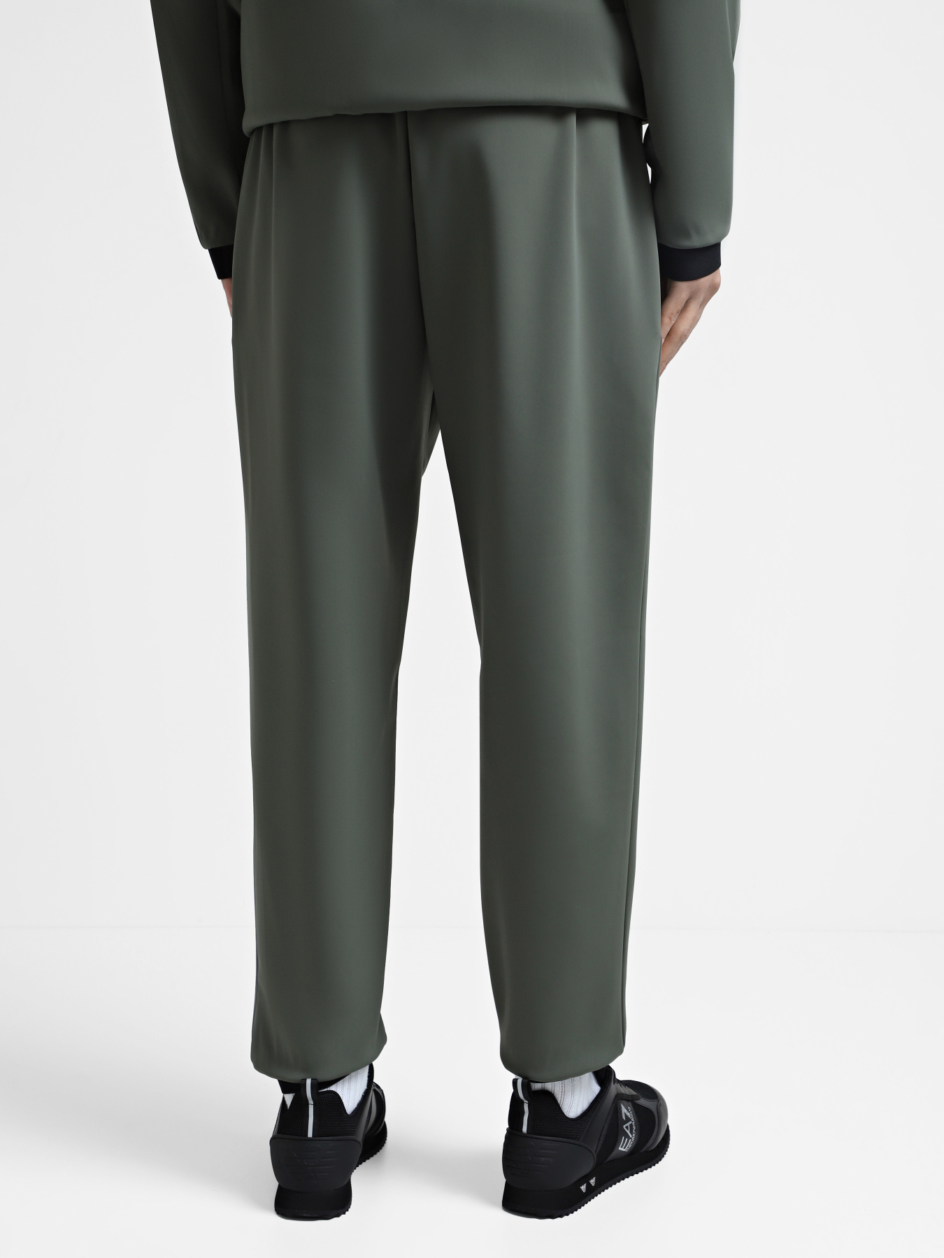 Штаны спортивные EA7 Gold Label модель 7M000028-AF10343-U8100 Штаны спортивные EA7 Gold Label модель 7M000028-AF10343-U8100 Фото