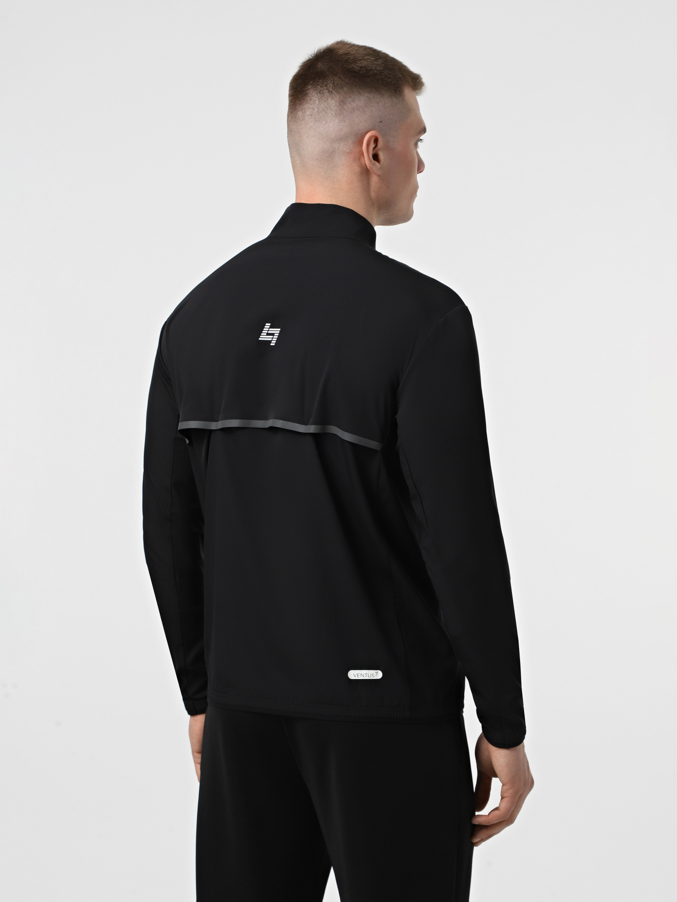 Кофта EA7 Ventus7 модель 7M000070-AF13137-UC001 Кофта EA7 Ventus7 модель 7M000070-AF13137-UC001 Фото