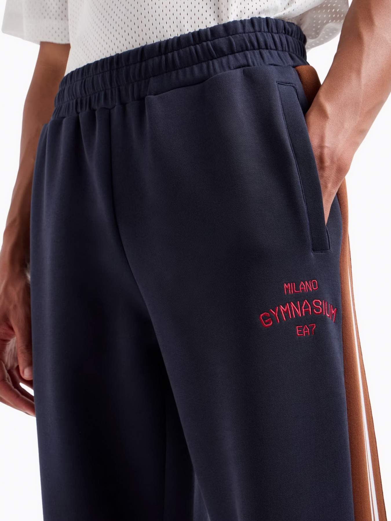 Штаны спортивные EA7 Club House модель 7M000254-AF13538-UB102 Фото