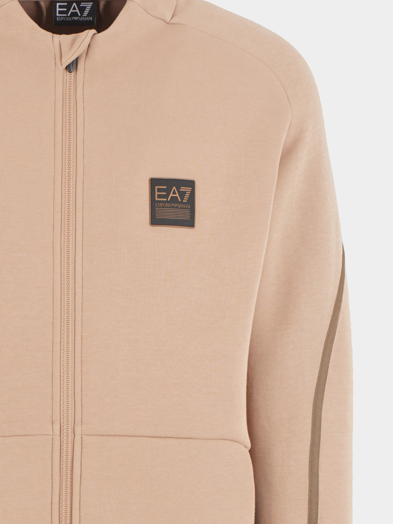 Спортивний костюм EA7 Athletic Mix модель 6DPV62-PJODZ-1745 Спортивний костюм EA7 Athletic Mix модель 6DPV62-PJODZ-1745 Фото