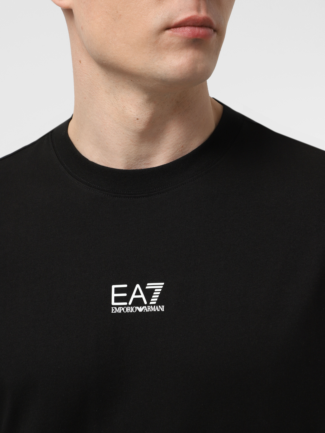 Футболка EA7 Graphic Series модель 7M000009-AF11970-UC001 Фото