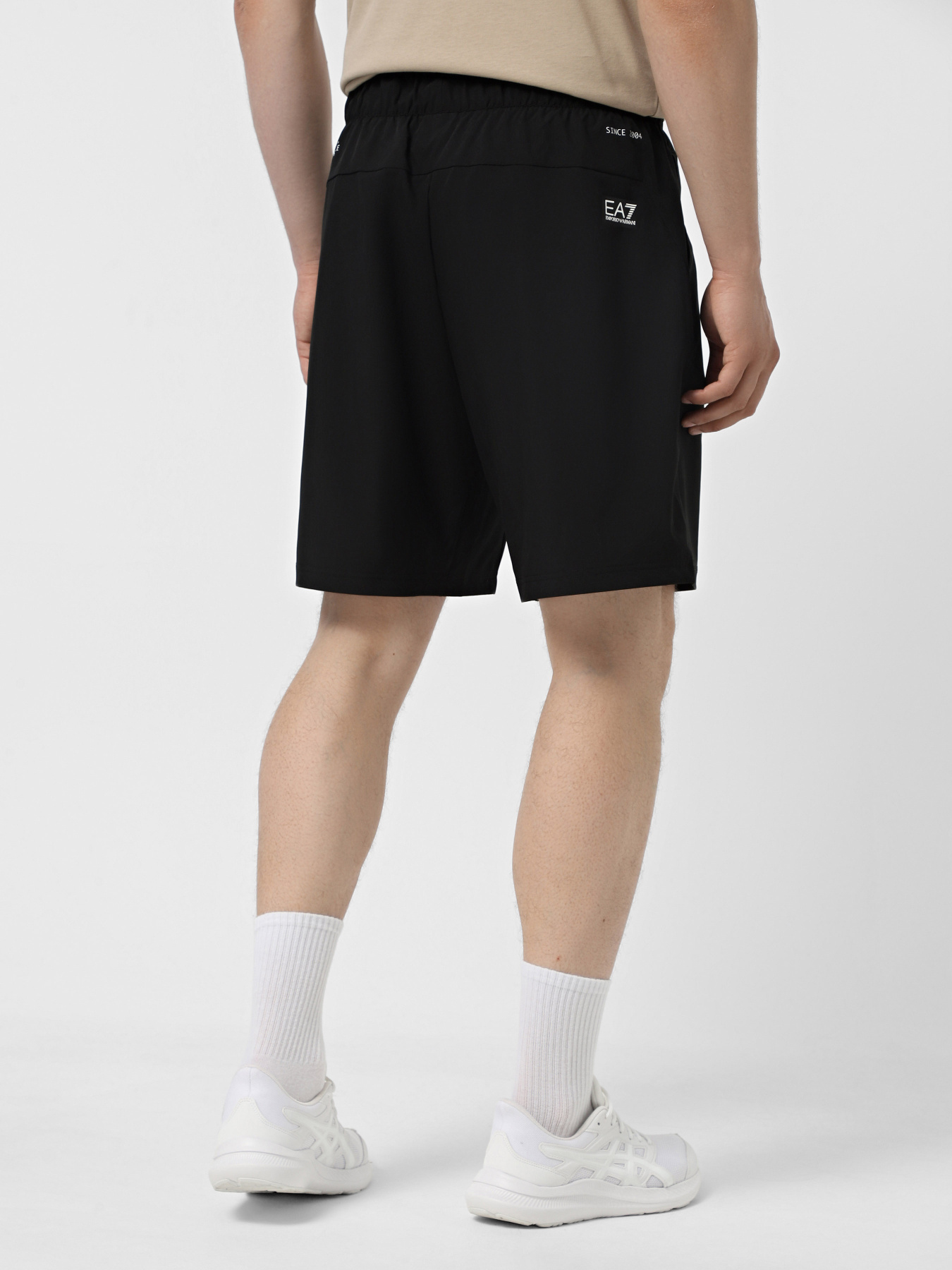 Повседневные шорты EA7 Graphic Series модель 7M000112-AF13417-UC001 Повседневные шорты EA7 Graphic Series модель 7M000112-AF13417-UC001 Фото