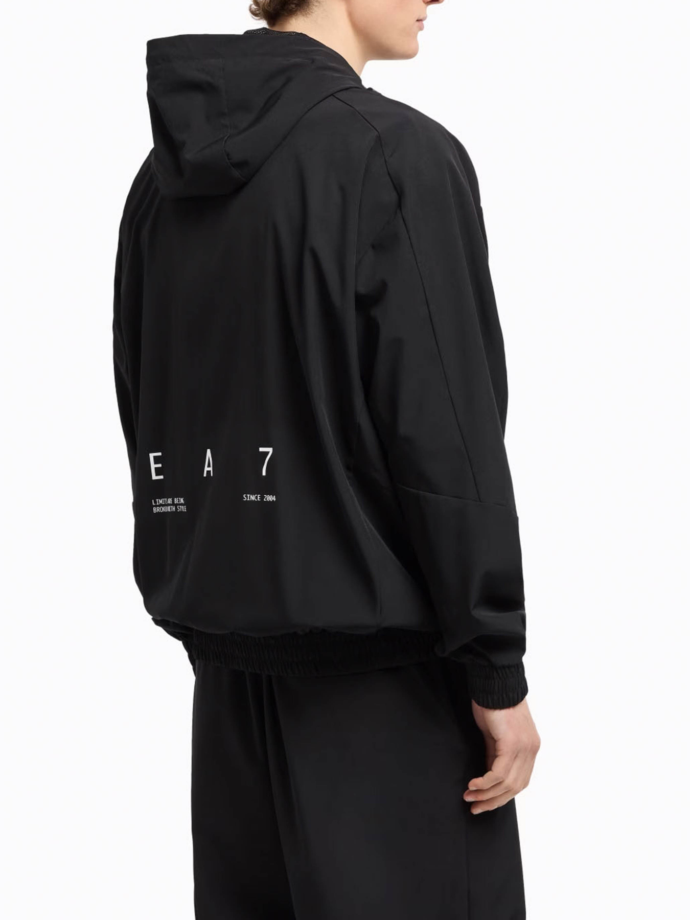 Анорак EA7 Graphic Series модель 7M000114-AF13417-UC001 Фото