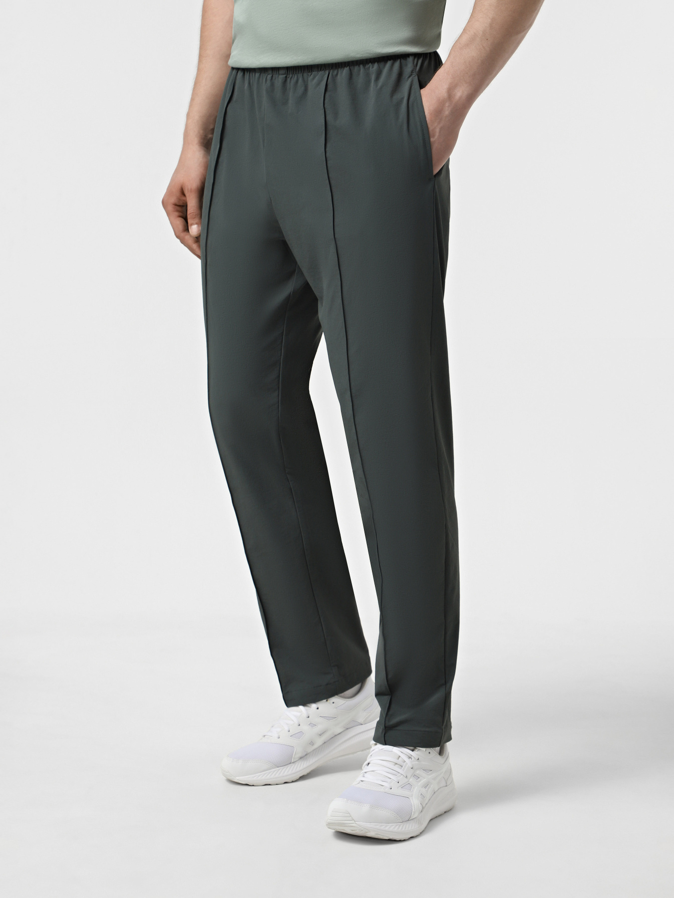 Штаны спортивные EA7 Golf Pro модель 7M000199-AF13554-U8109 Фото