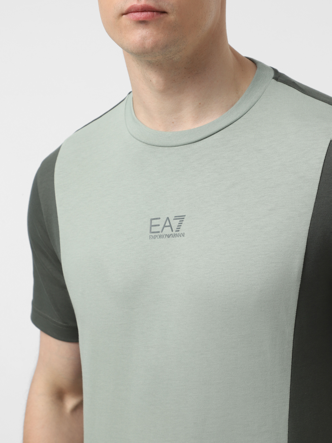 Футболка EA7 Summerblock модель 7M000276-AF12874-U9024 Футболка EA7 Summerblock модель 7M000276-AF12874-U9024 Фото