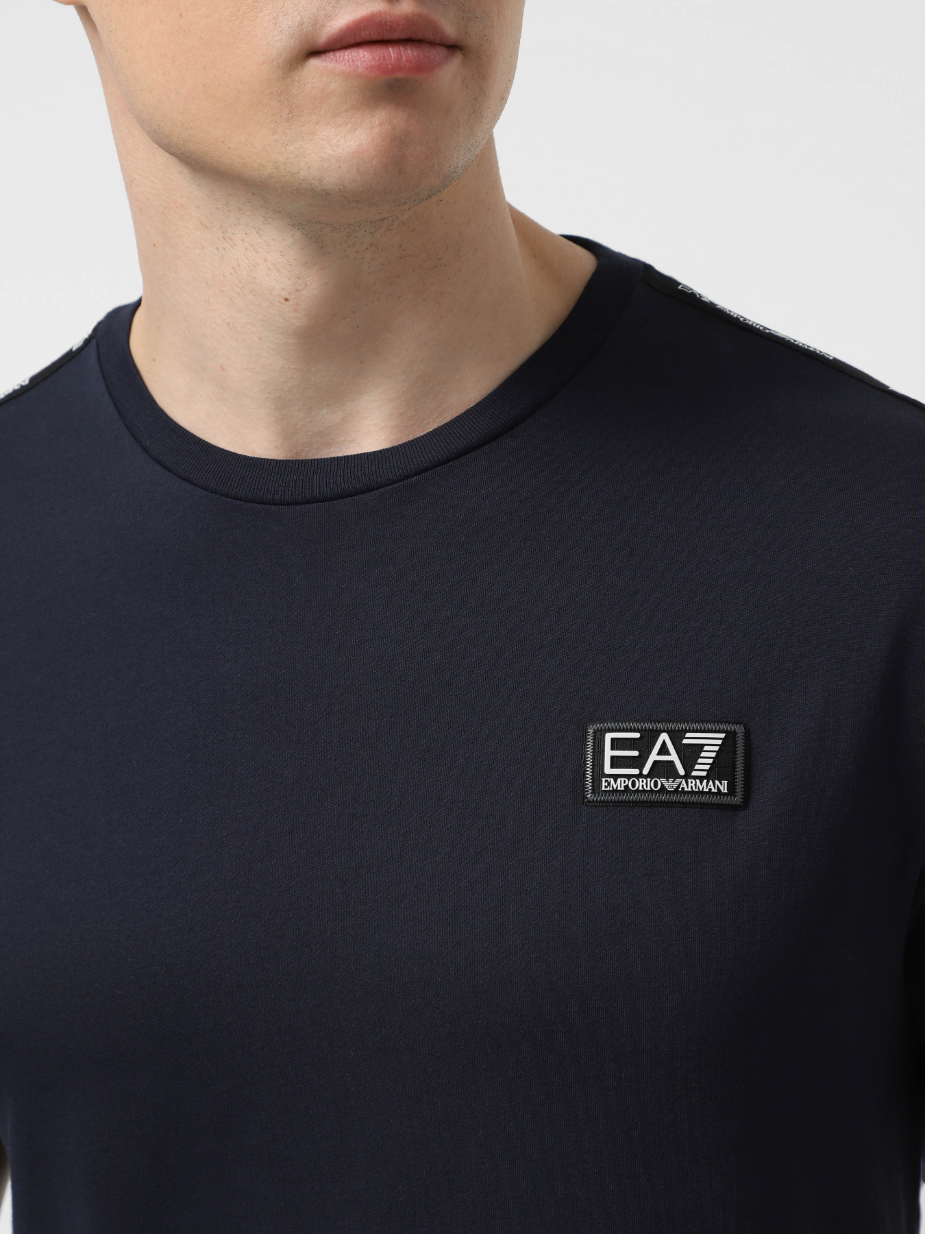 Футболка EA7 Logo Series модель 7M001037-AF10378-UB102 Фото