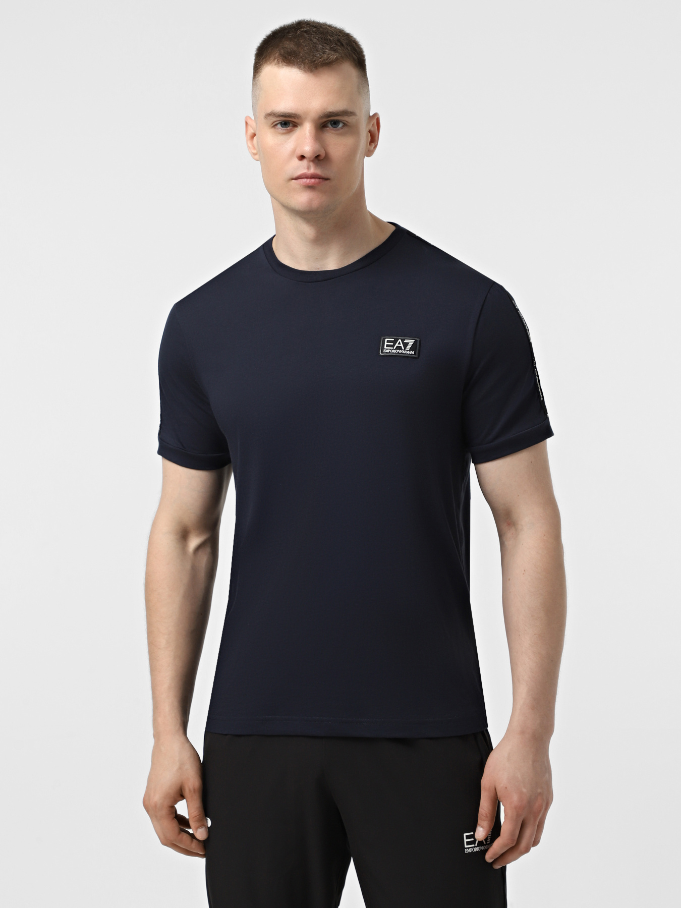 Футболка EA7 Logo Series модель 7M001037-AF10378-UB102 Футболка EA7 Logo Series модель 7M001037-AF10378-UB102 Фото