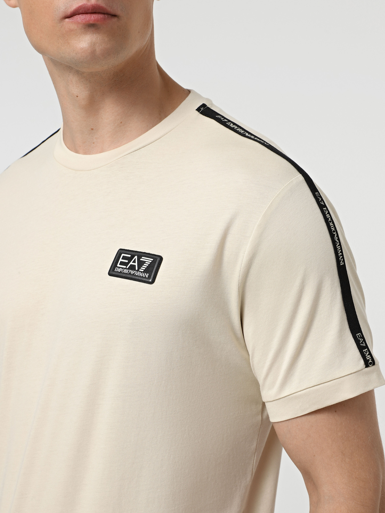 Футболка EA7 модель 7M000956-AF10375-M1218 Фото