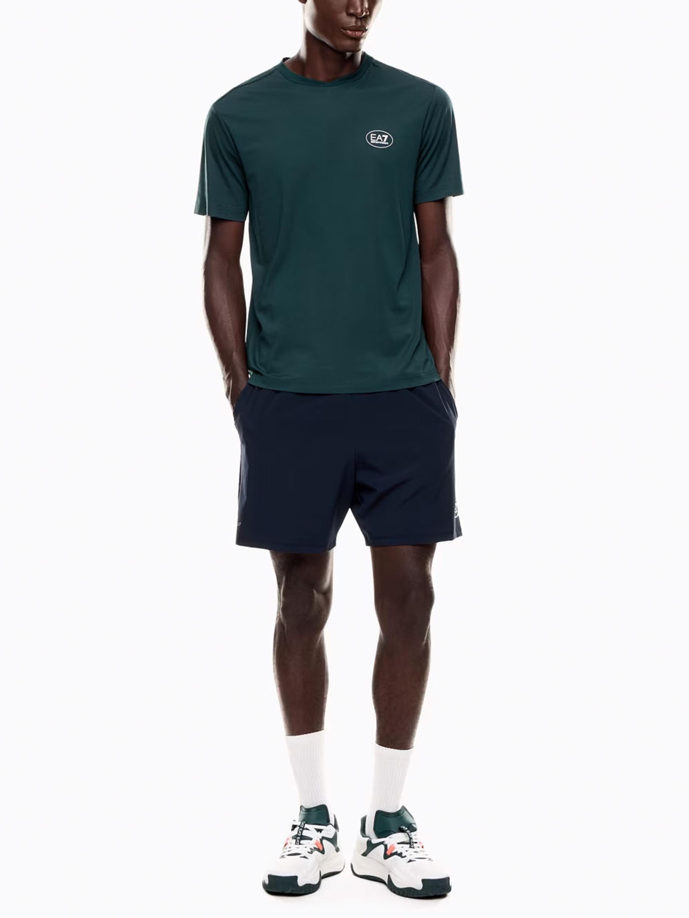 Шорты спортивные EA7 модель 7M000835-AF17683-UB102 Фото