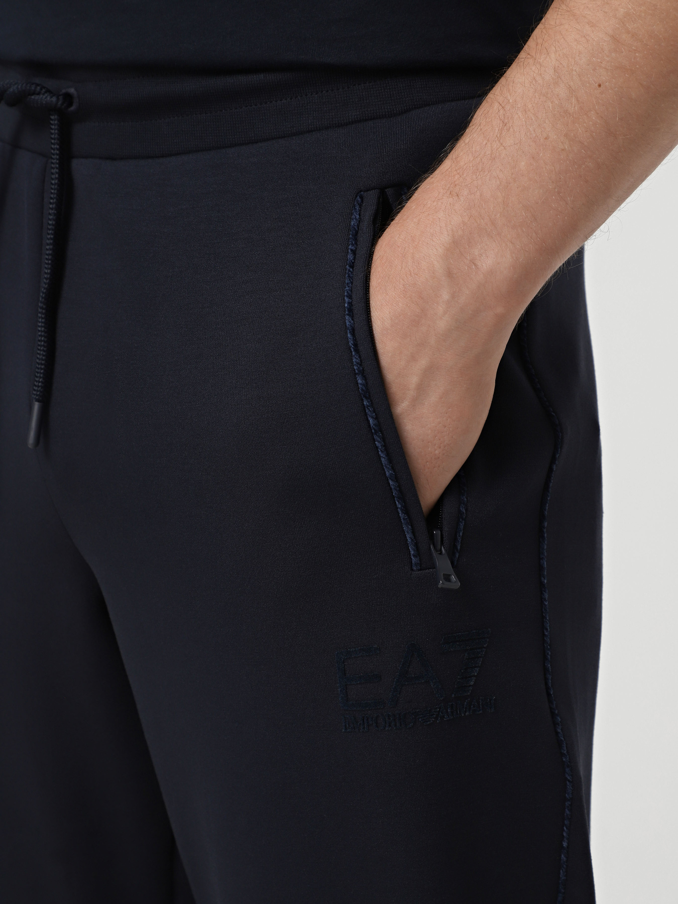 Штани спортивні EA7 модель 7M000761-AF13865-UB102 Фото