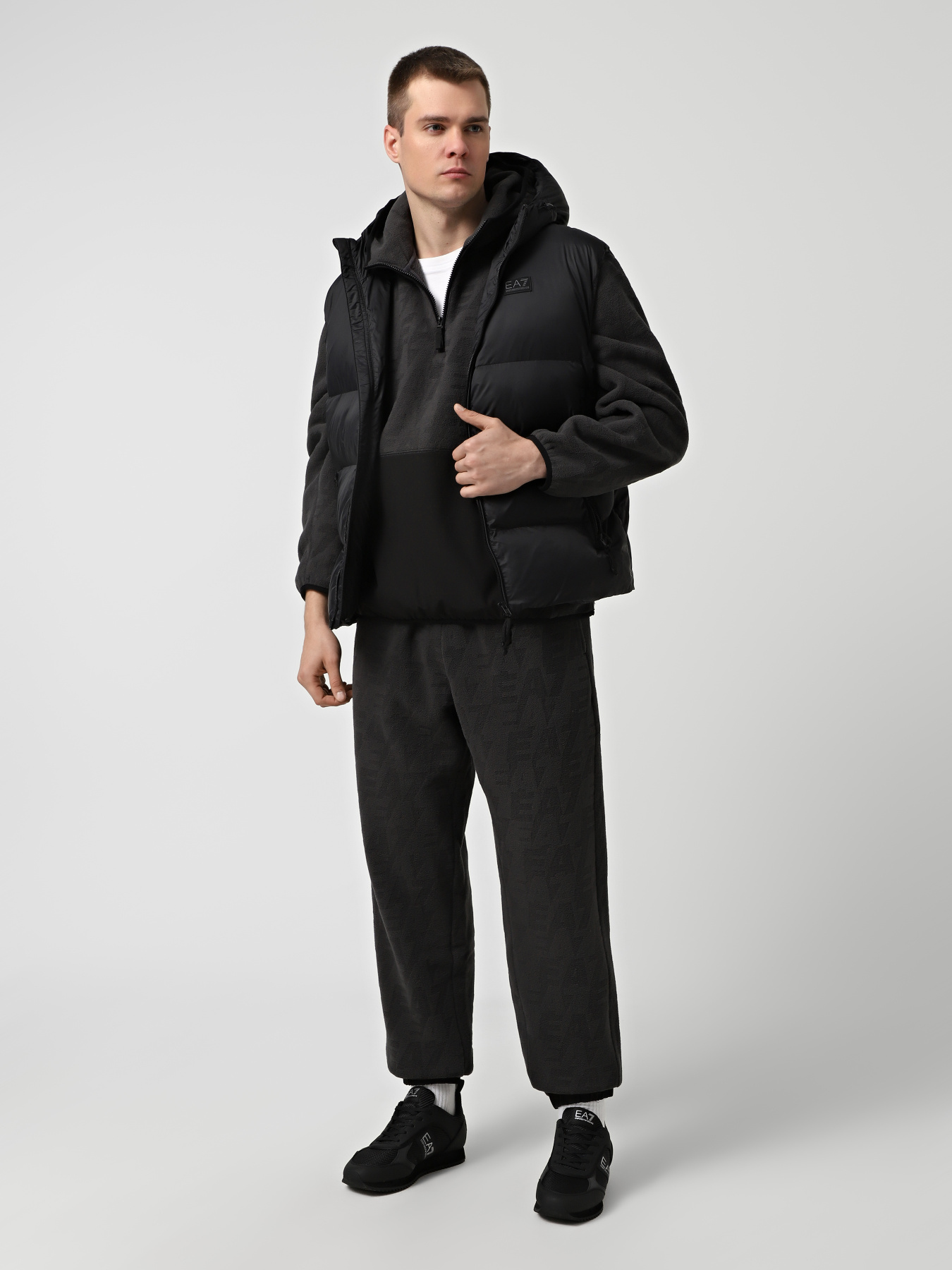 Жилет EA7 модель 7M000693-AF15956-UC001 Фото